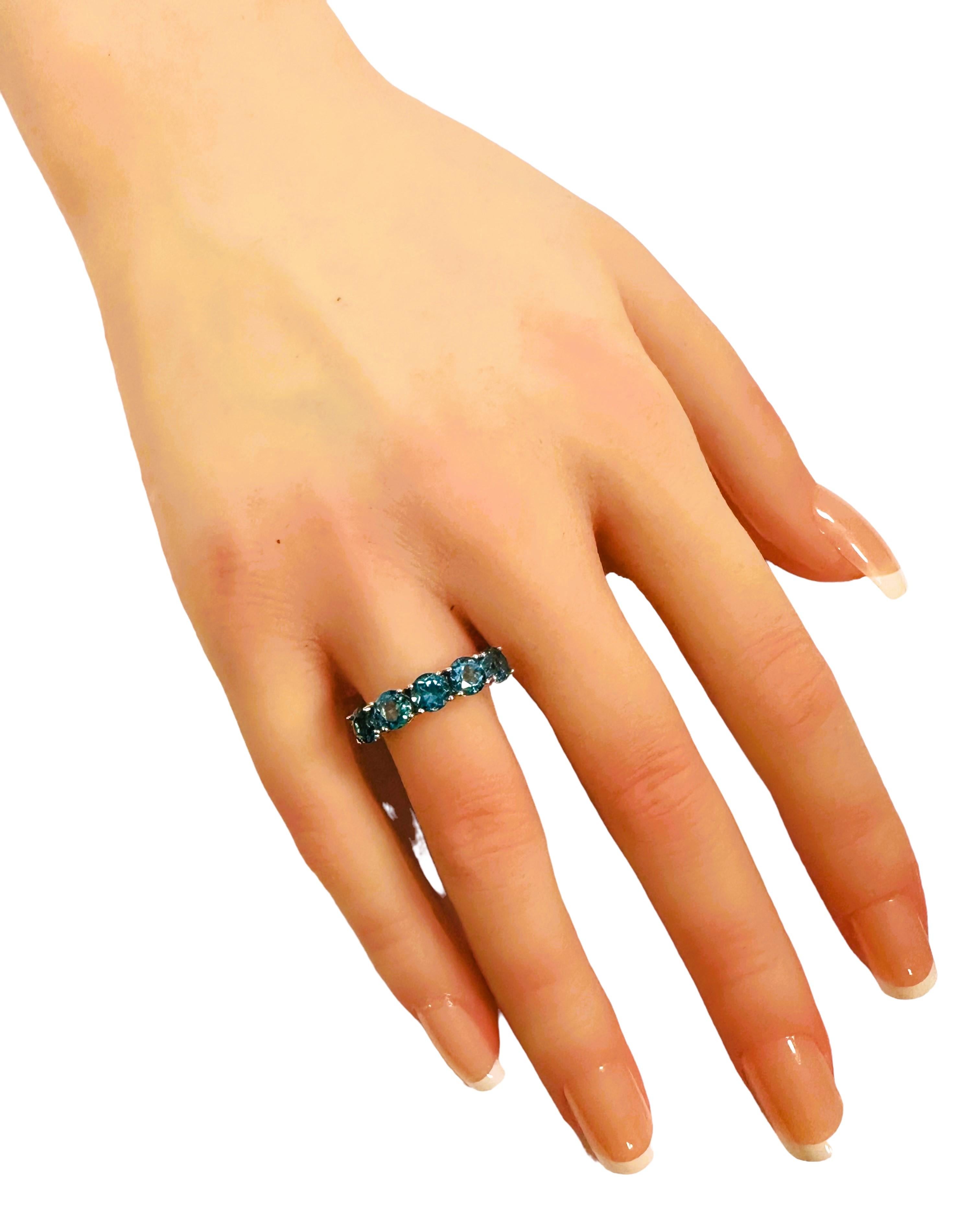 Neu Kambodschanischer 2,10 Karat Regal Blauer Zirkon Sterling Ring Größe 6,75 Damen