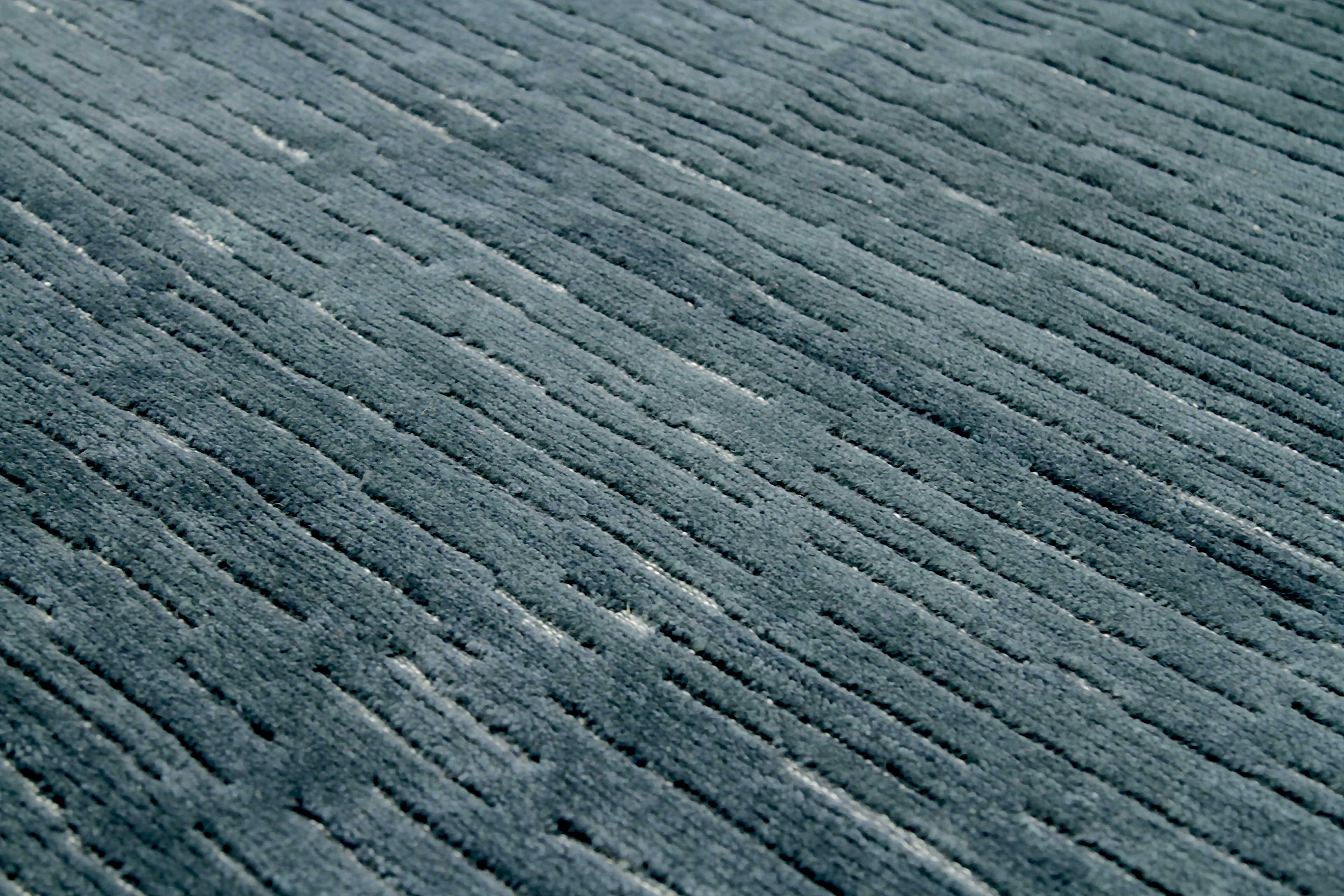 Indien Tapis de la collection Cameron avec motifs et couleurs modernes en vente