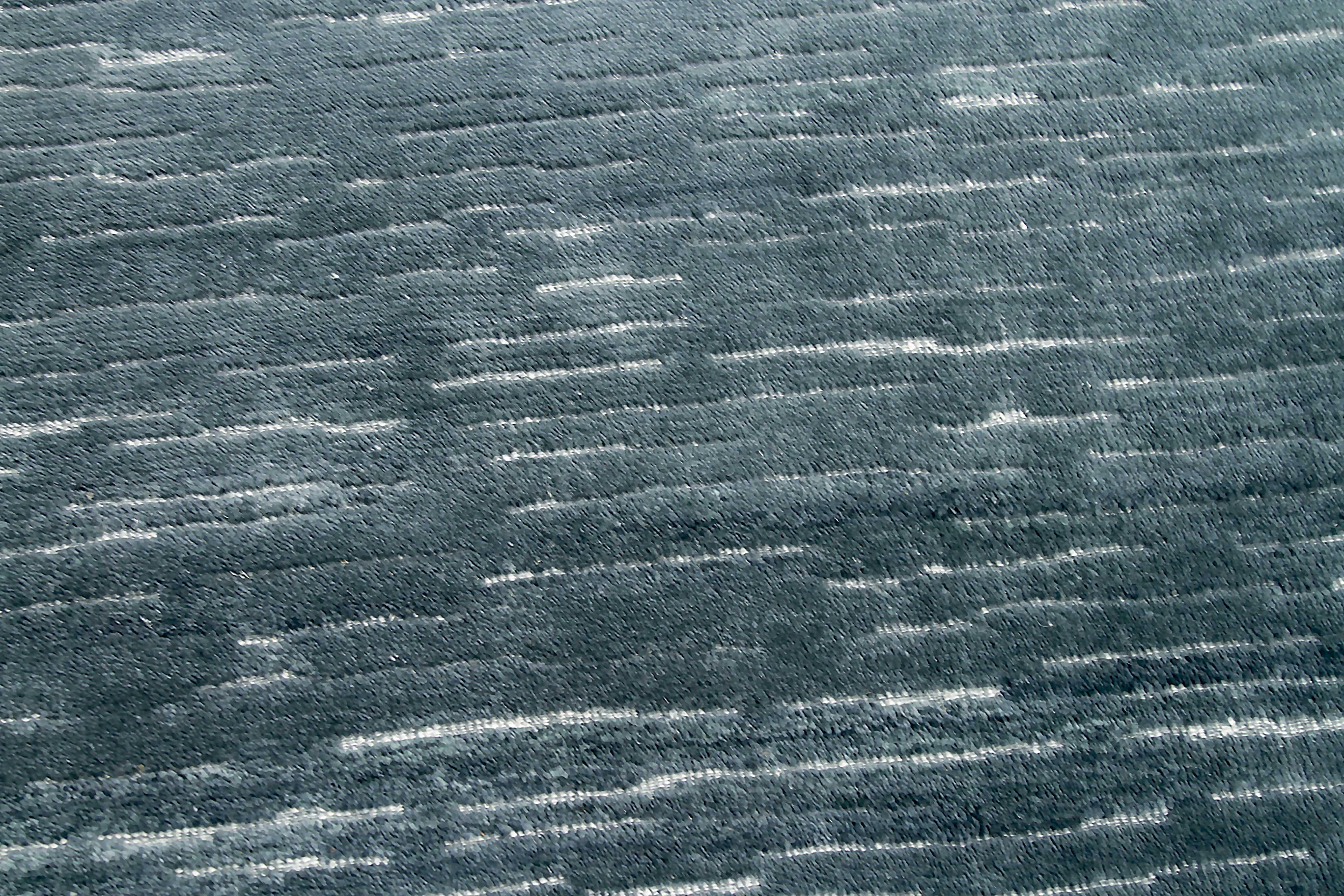 Tissé à la main Tapis de la collection Cameron avec motifs et couleurs modernes en vente
