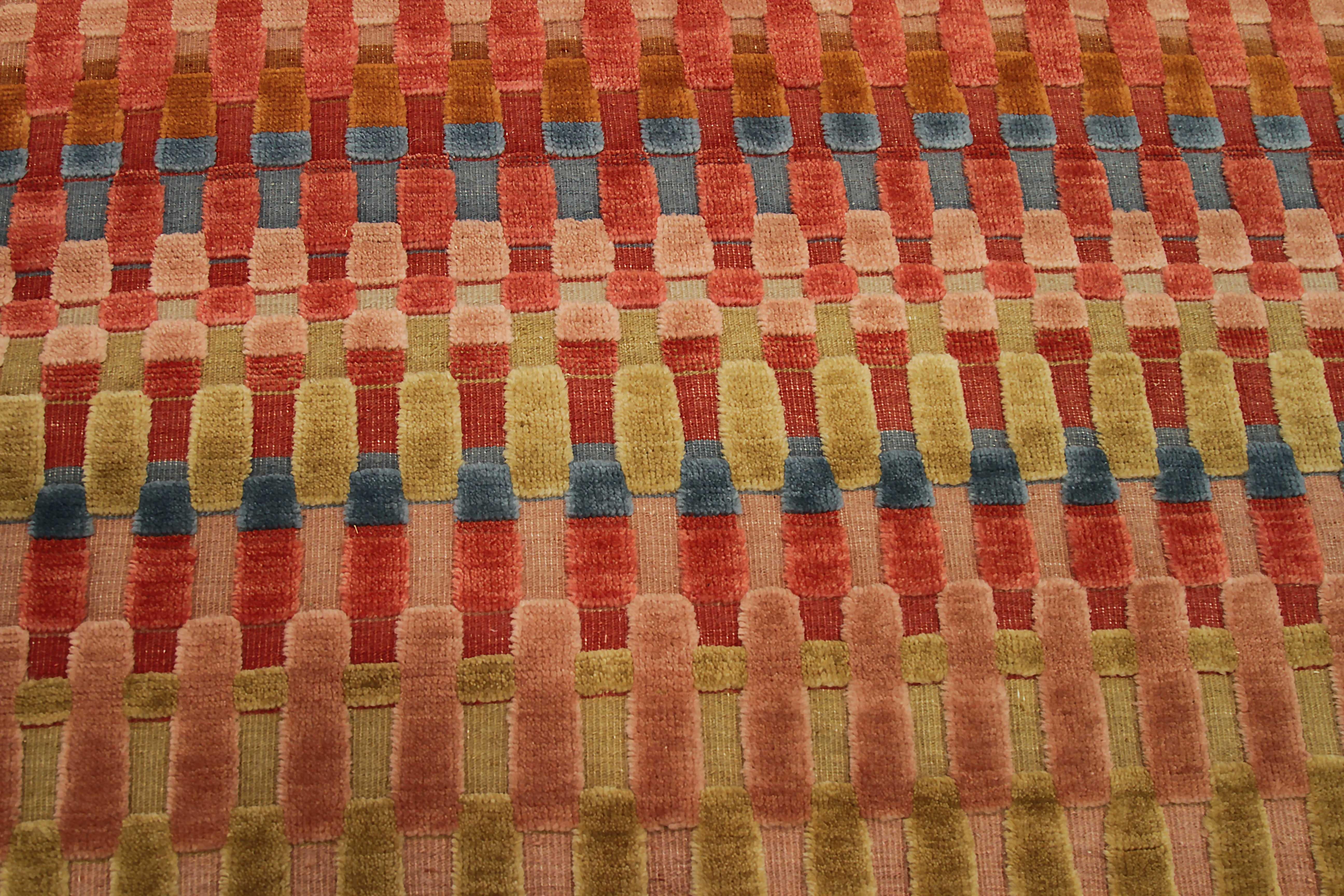 New Cameron Collection Area Rug with Modern Design Patterns and Colors In New Condition For Sale In Dallas, TX