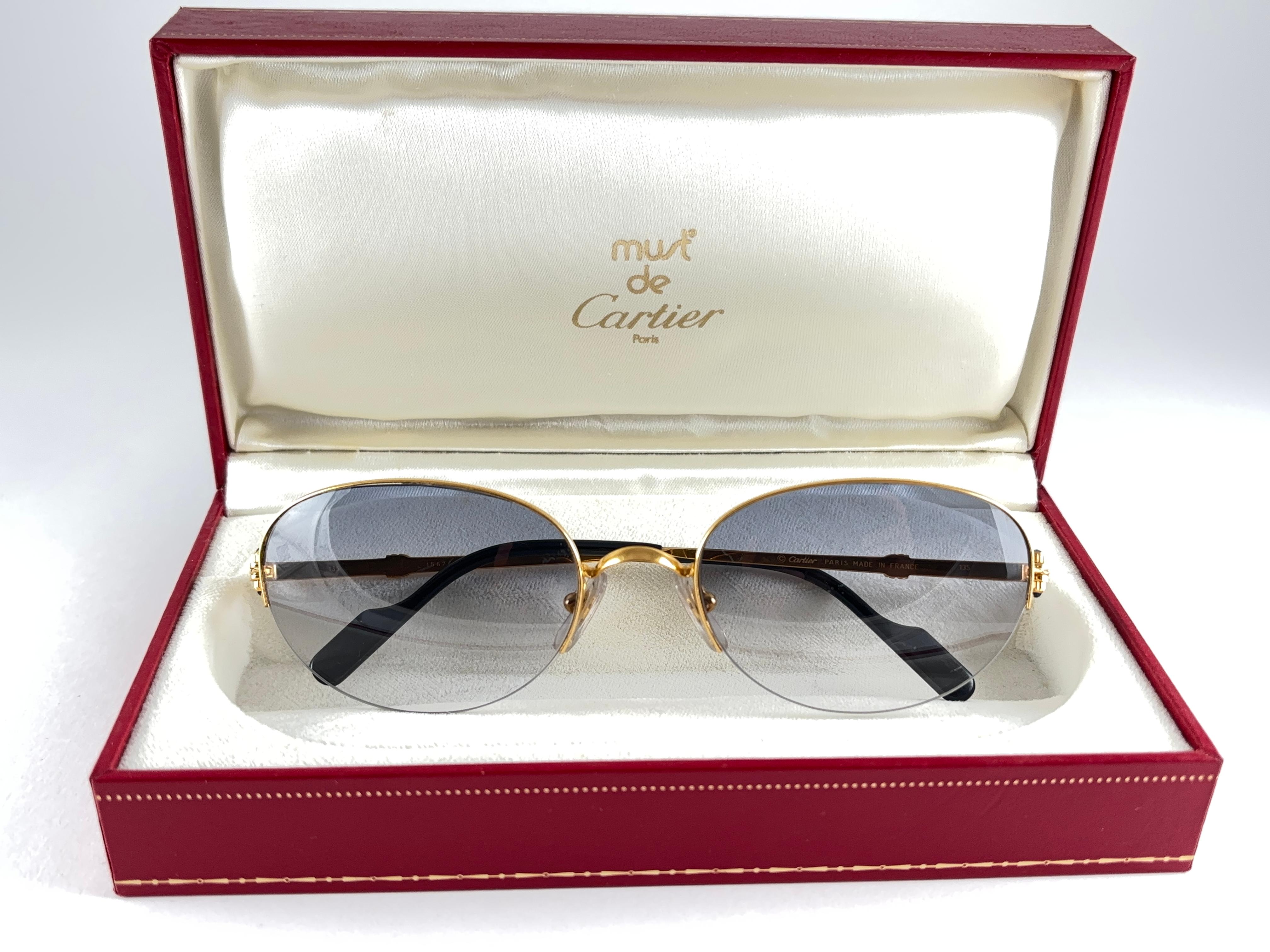 New Cartier Cabochon Half Frame 56mm Sunglasses 18k Gold Sunglasses France en vente 3