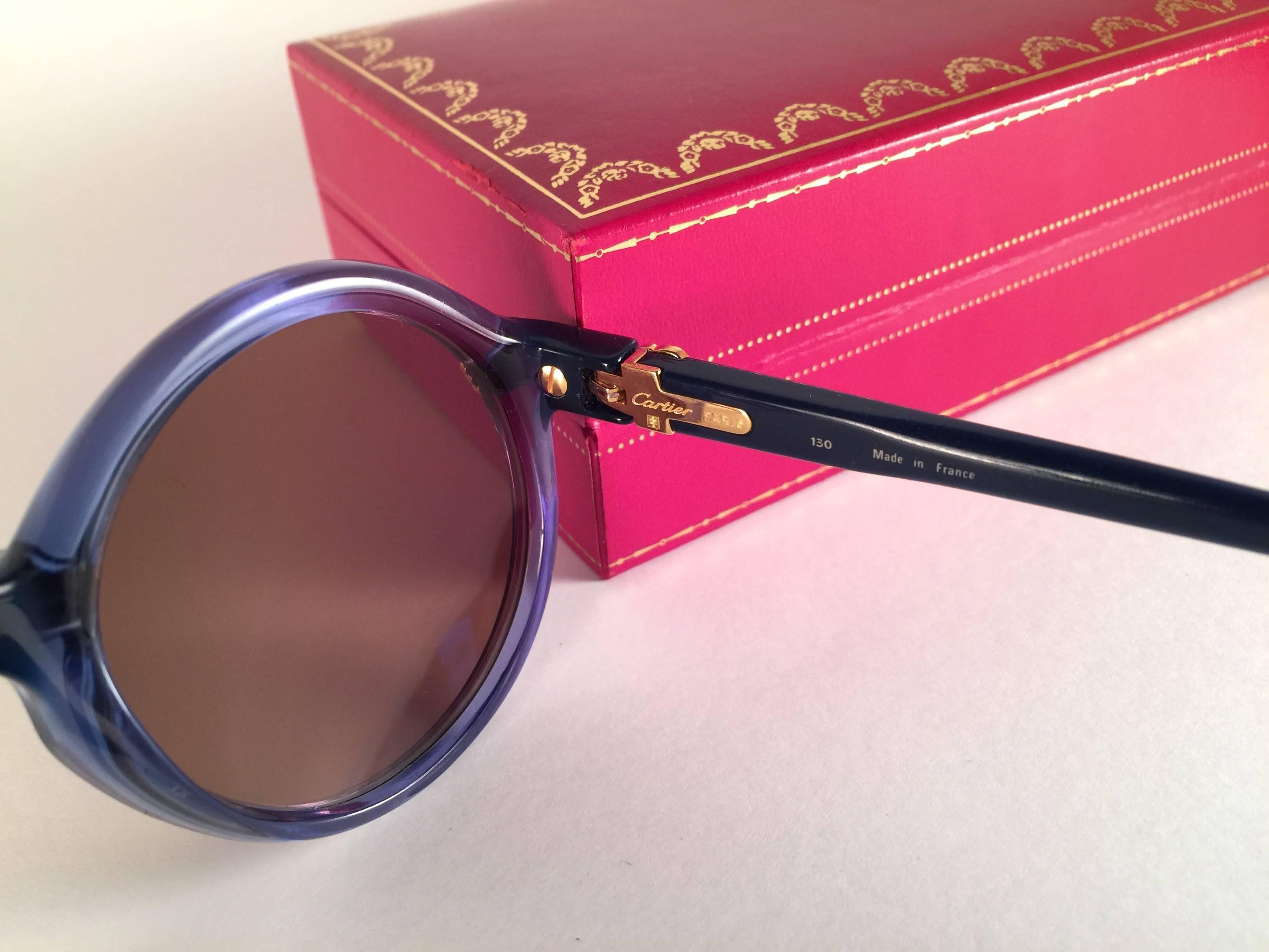 New Cartier Cabriolet Round Translucent Blue & Gold 49MM 18K Sunglasses France In New Condition In Baleares, Baleares