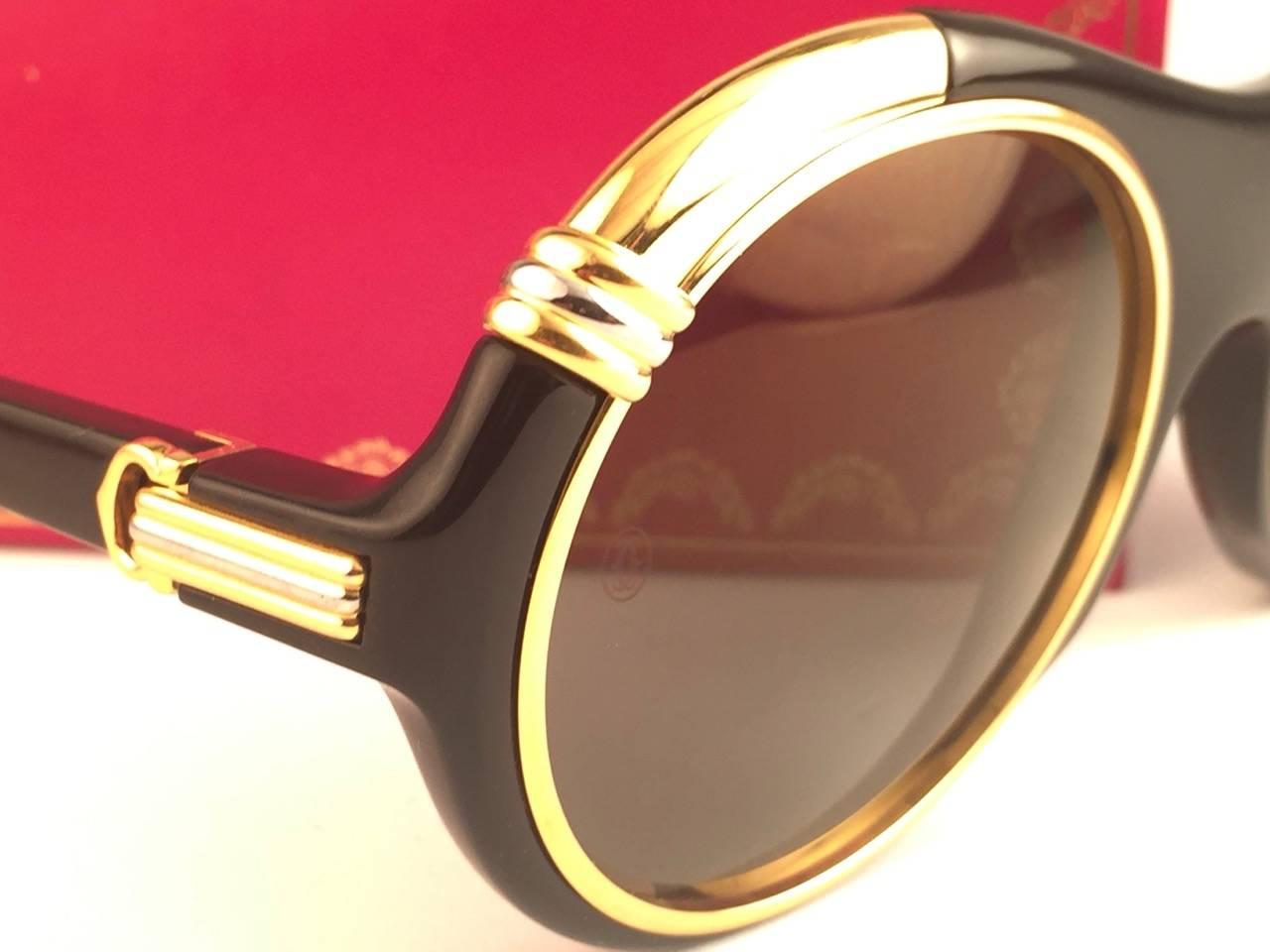 New Cartier Diabolo Gold & Black 53mm 24k Gold Sunglasses France In New Condition In Baleares, Baleares