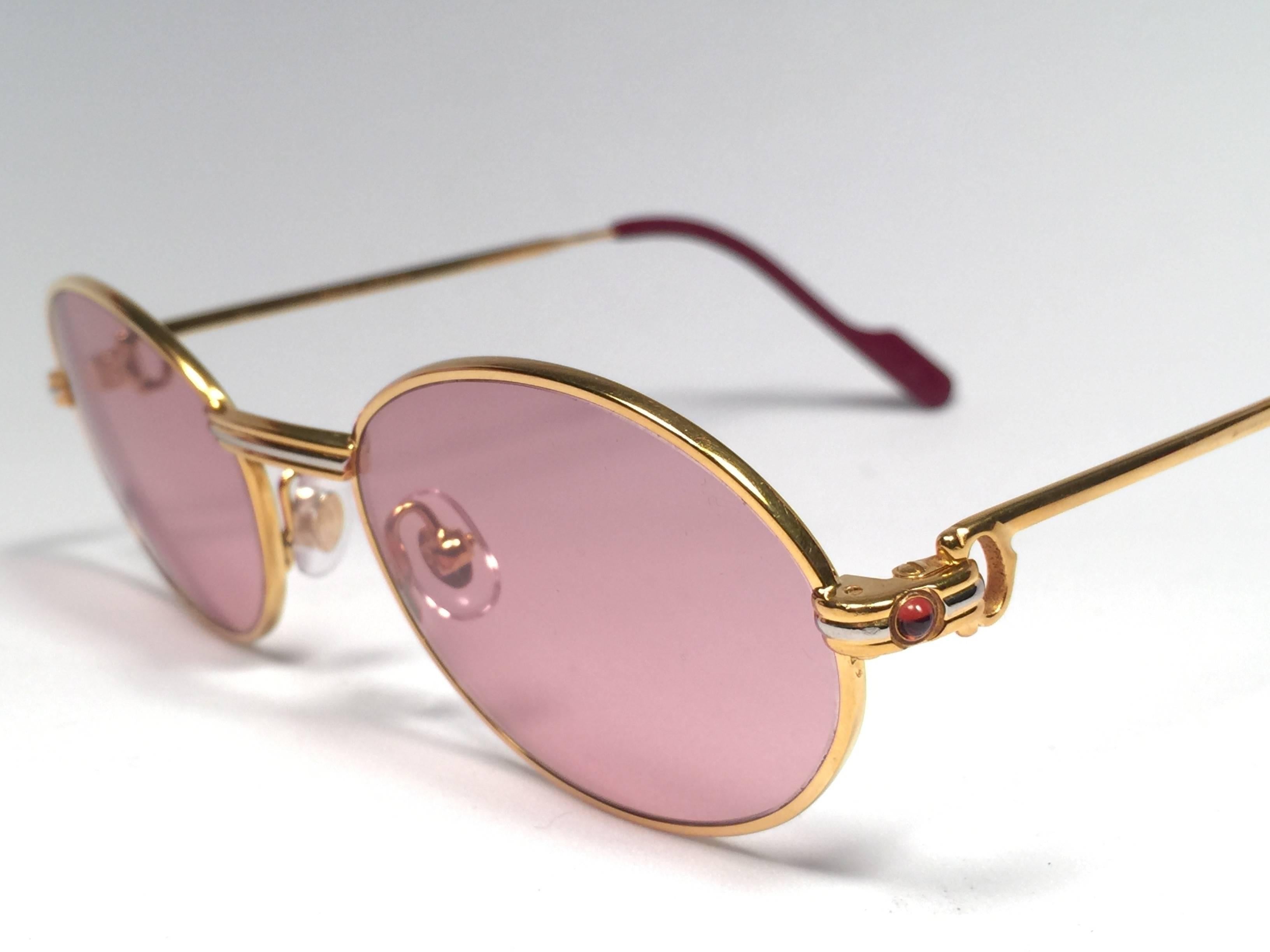 Women's or Men's Cartier Oval St Honore Limited Series Ruby 49mm 18k Plated Sunglasses France