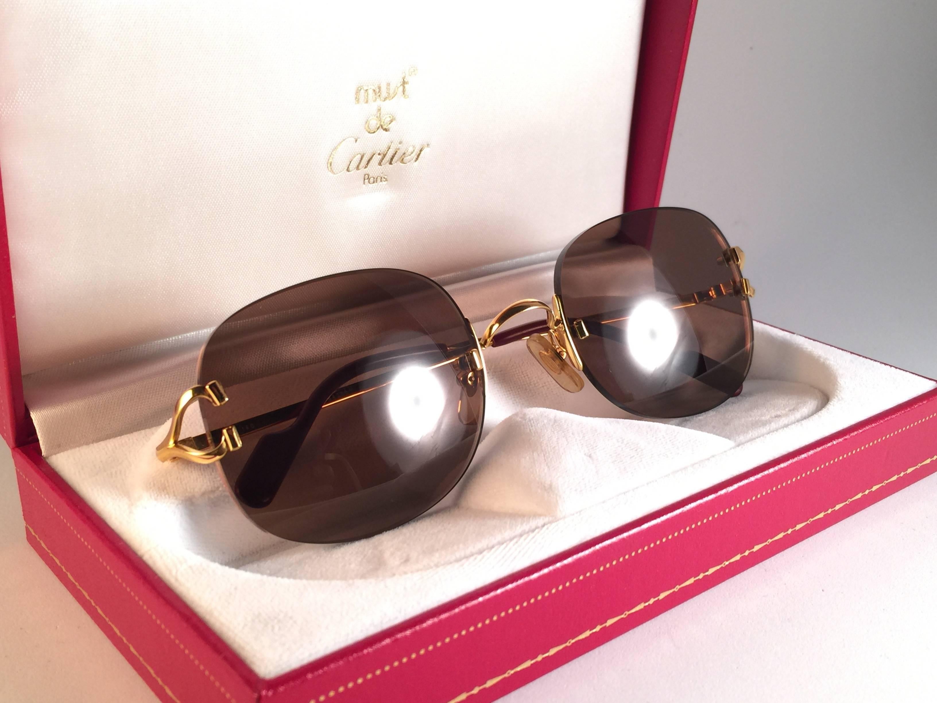 New Cartier Serrano Rimless Gold 55mm Brown Lens France Sunglasses In New Condition In Baleares, Baleares