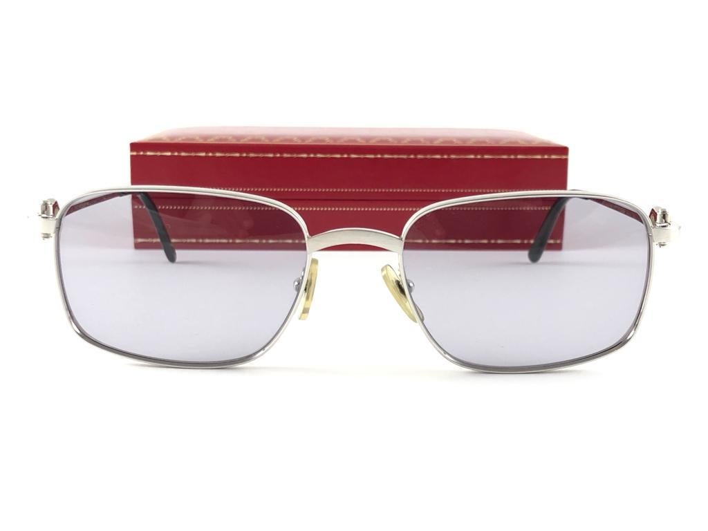 Cartier - Lunettes de soleil Temper 56 mm à monture plate, plaquées gris, brossées, France, état neuf 1