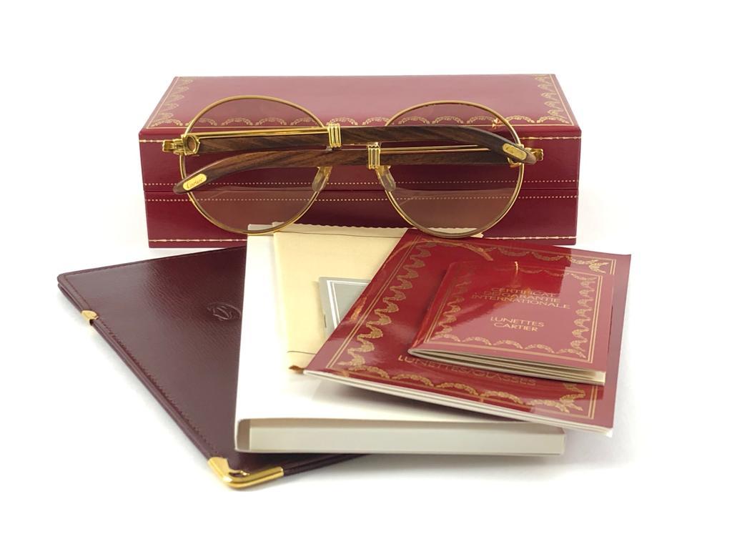 New Cartier Wood Bagatelle Round Gold & Precious Wood 55mm Brown Lens en vente 8