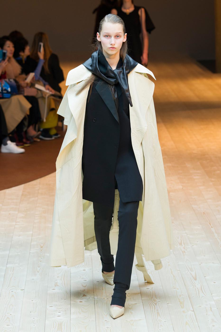 neu CELINE by PHOEBE PHILO Herbst 2017 Laufstegjacke mit Rüschen halbgürtel 3