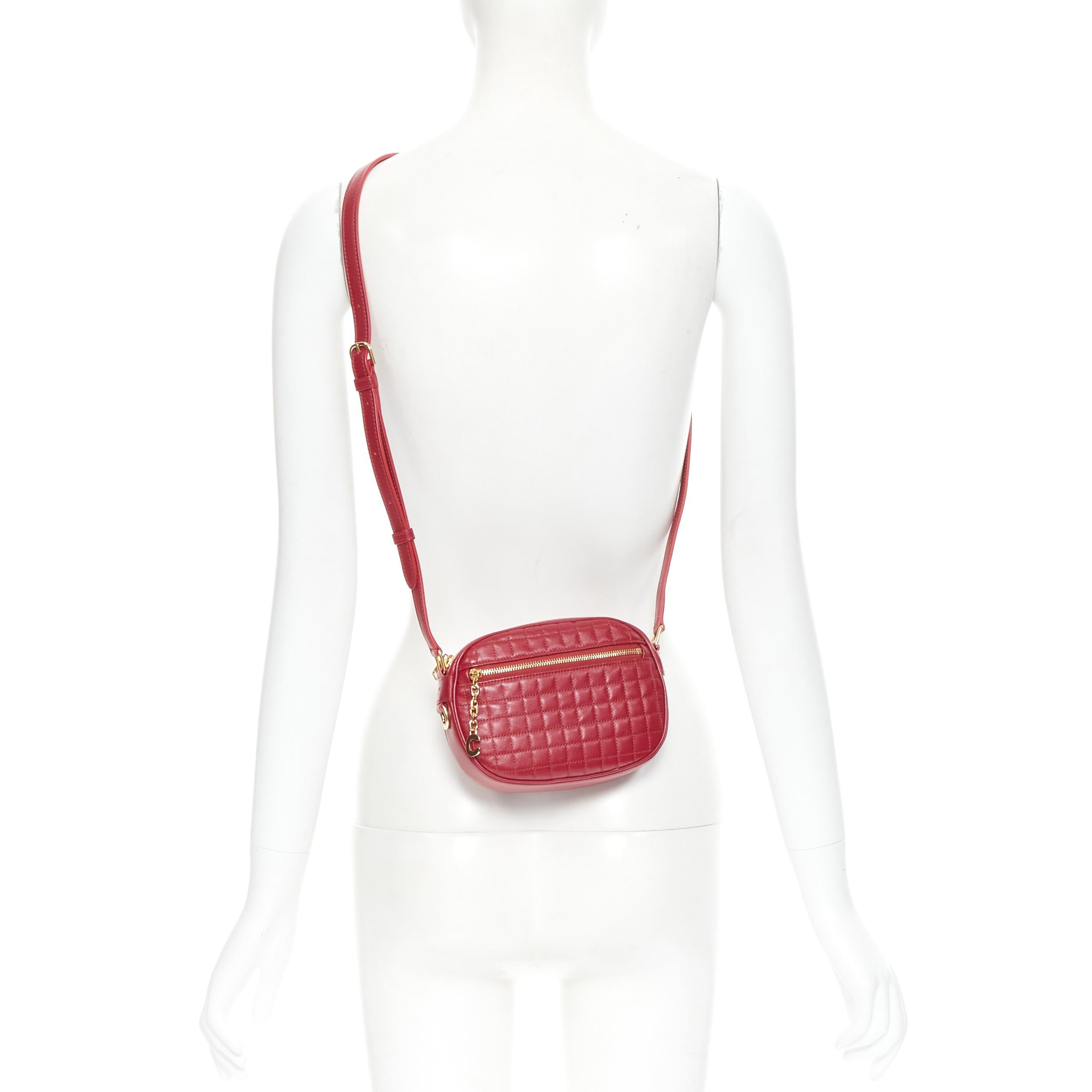 new CELINE Hedi Slimane 2019 C Charm red quilted small crossbody camera bag
Reference: TGAS/B01430
Brand: Celine
Designer: Hedi Slimane
Model: Small C Charm camera bag
Collection: 2019
Material: Leather
Color: Red
Closure: Zip
Extra Details: C