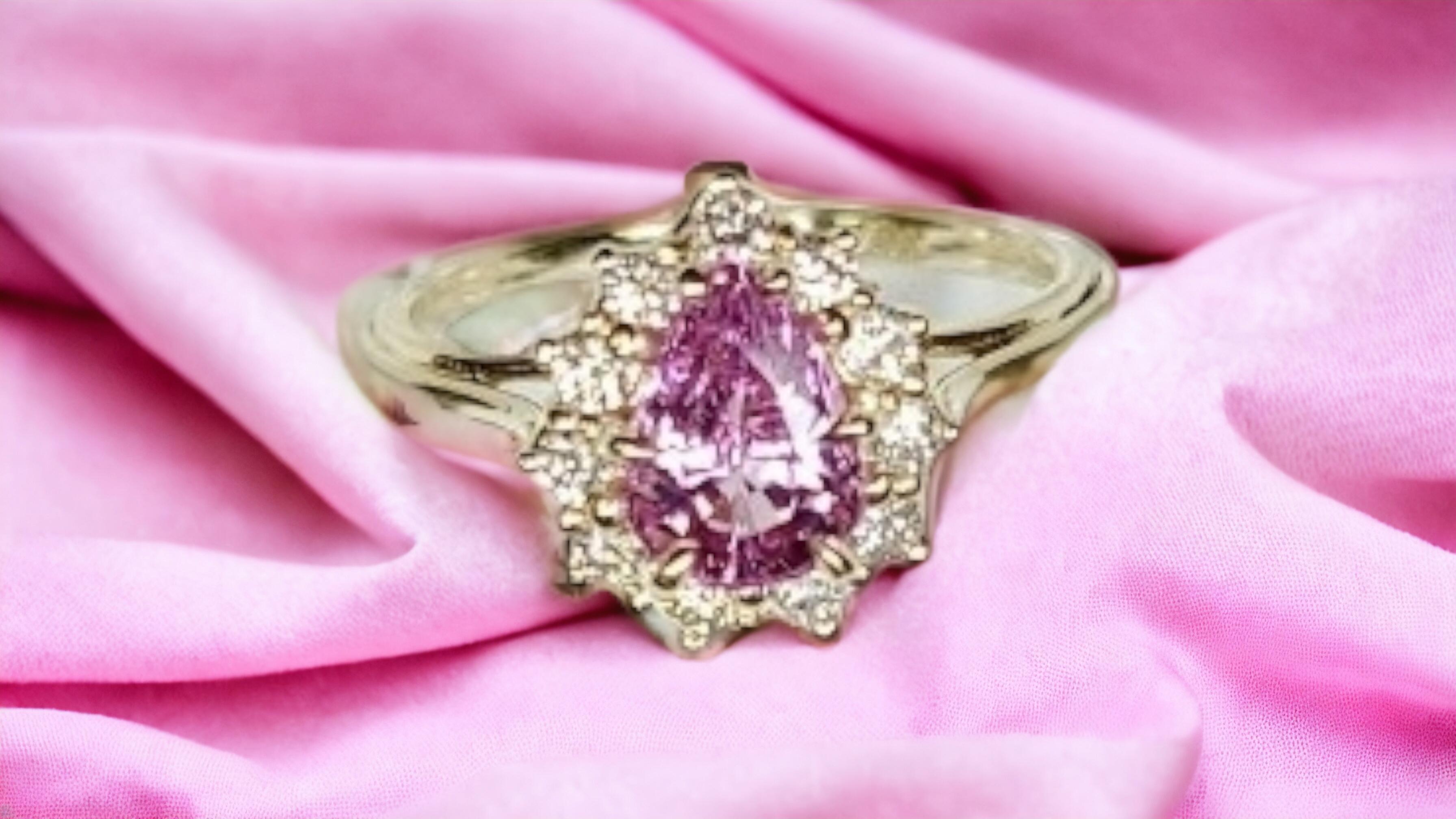 Bague en or 14 carats avec diamants et saphir rose naturel non chauffé de 1,37 carat, certifiée Cert en vente 4