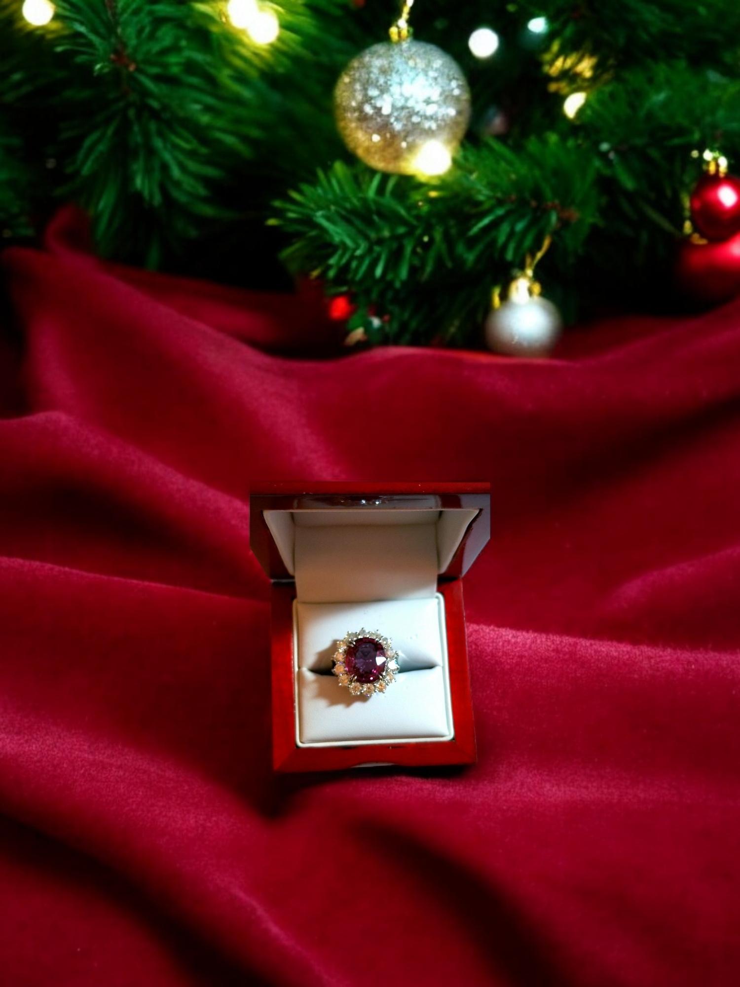 NEW Cert 6.77CT Unheated Natural Vivid Hot Pink Spinel Diamond Ring in Platinum For Sale 4