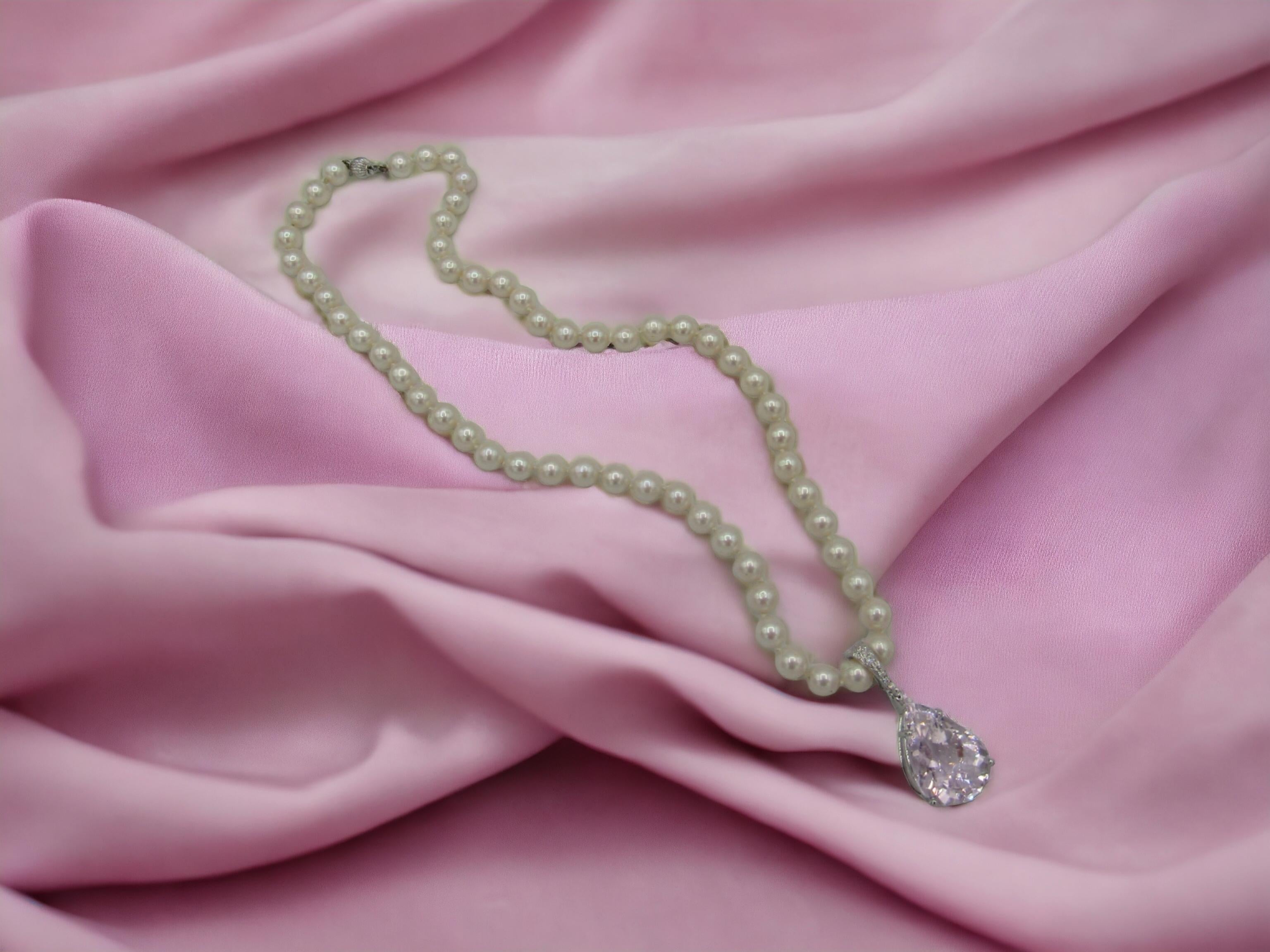 NUEVO CERT Natural 22Ct Pera rosa  Colgante de kunzita en oro blanco de 14 quilates y diamantes en venta 7