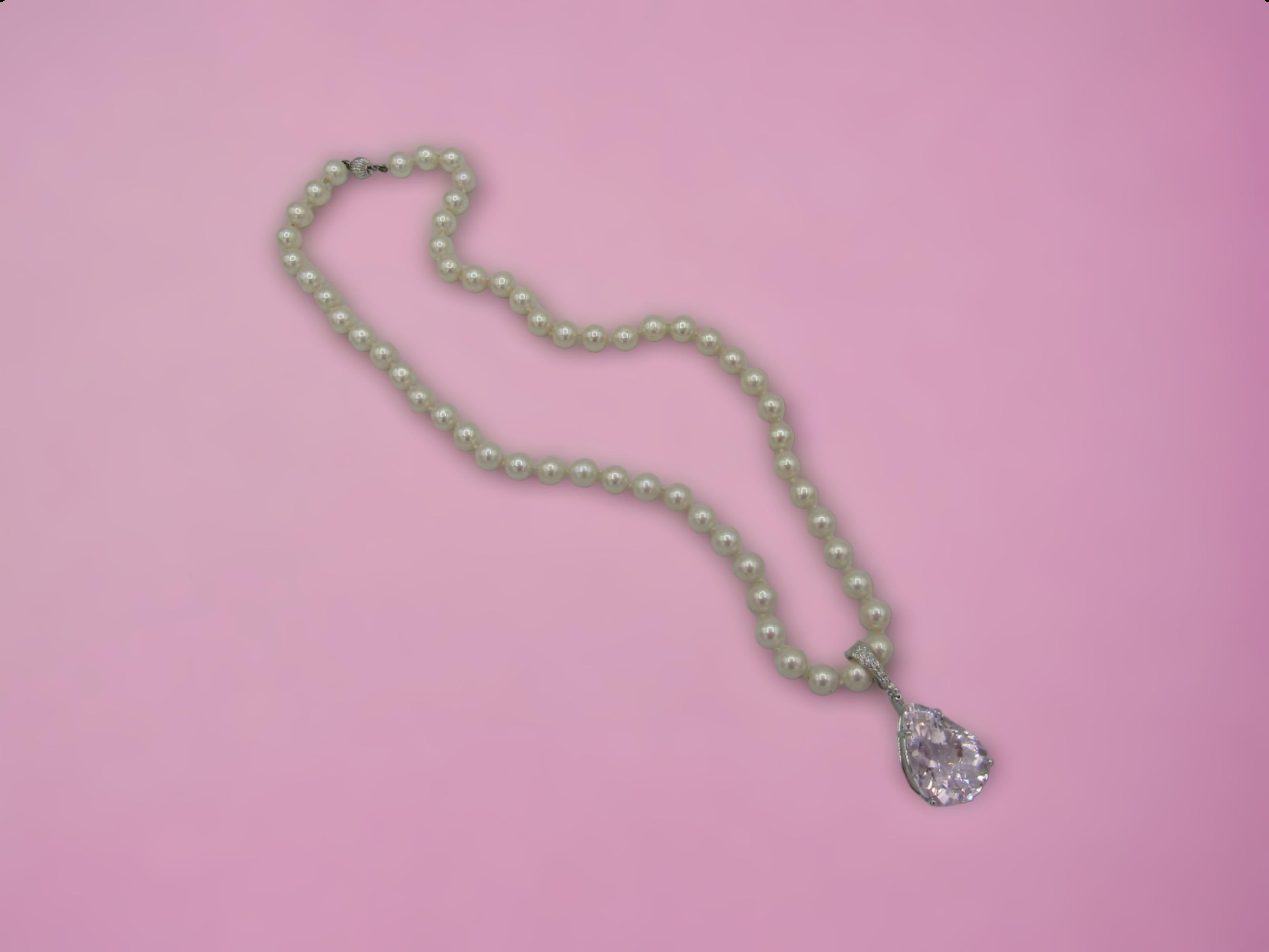 NUEVO CERT Natural 22Ct Pera rosa  Colgante de kunzita en oro blanco de 14 quilates y diamantes en venta 8