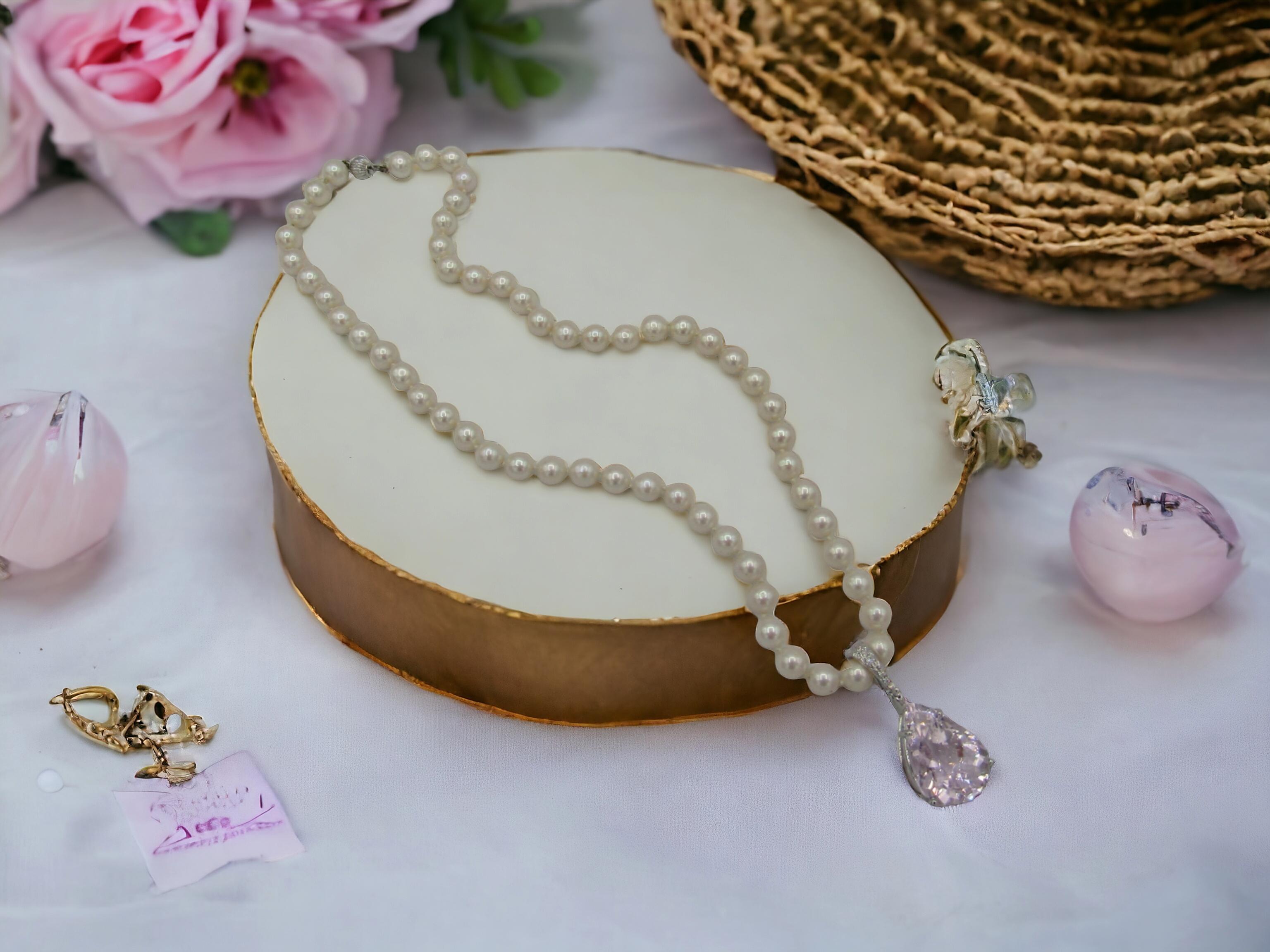 NUEVO CERT Natural 22Ct Pera rosa  Colgante de kunzita en oro blanco de 14 quilates y diamantes en venta 12