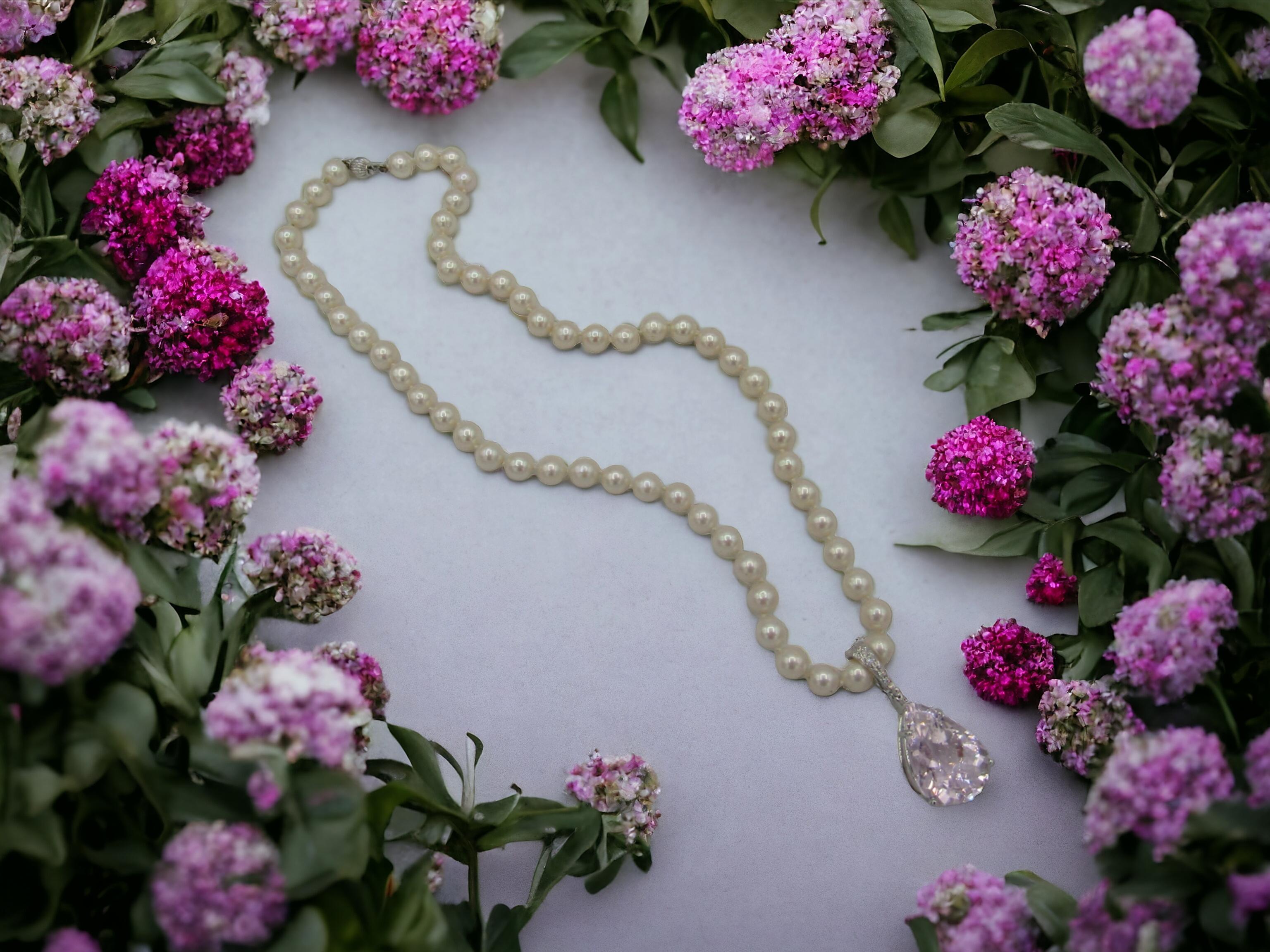 NUEVO CERT Natural 22Ct Pera rosa  Colgante de kunzita en oro blanco de 14 quilates y diamantes en venta 14