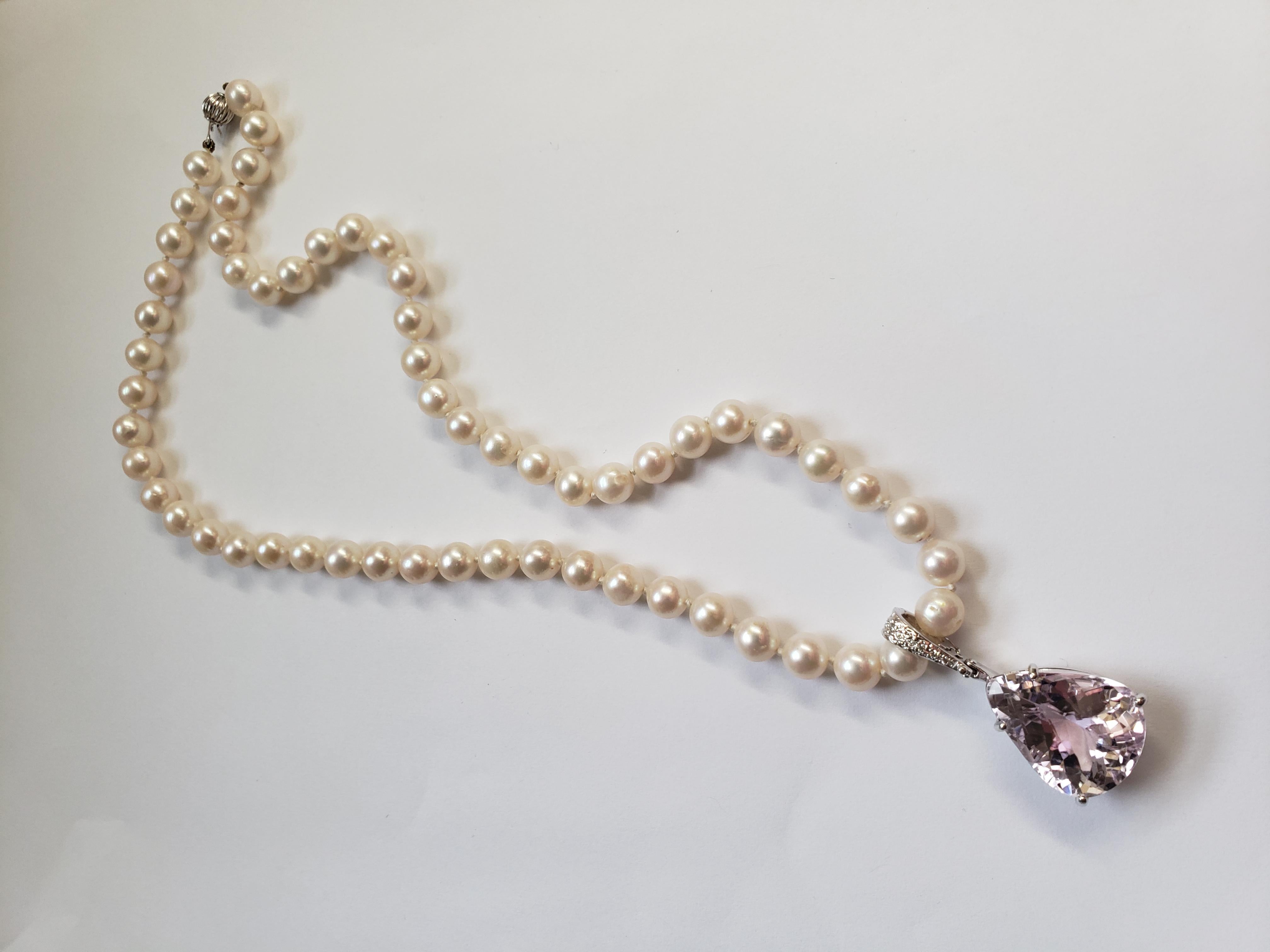 NUEVO CERT Natural 22Ct Pera rosa  Colgante de kunzita en oro blanco de 14 quilates y diamantes Eduardiano en venta