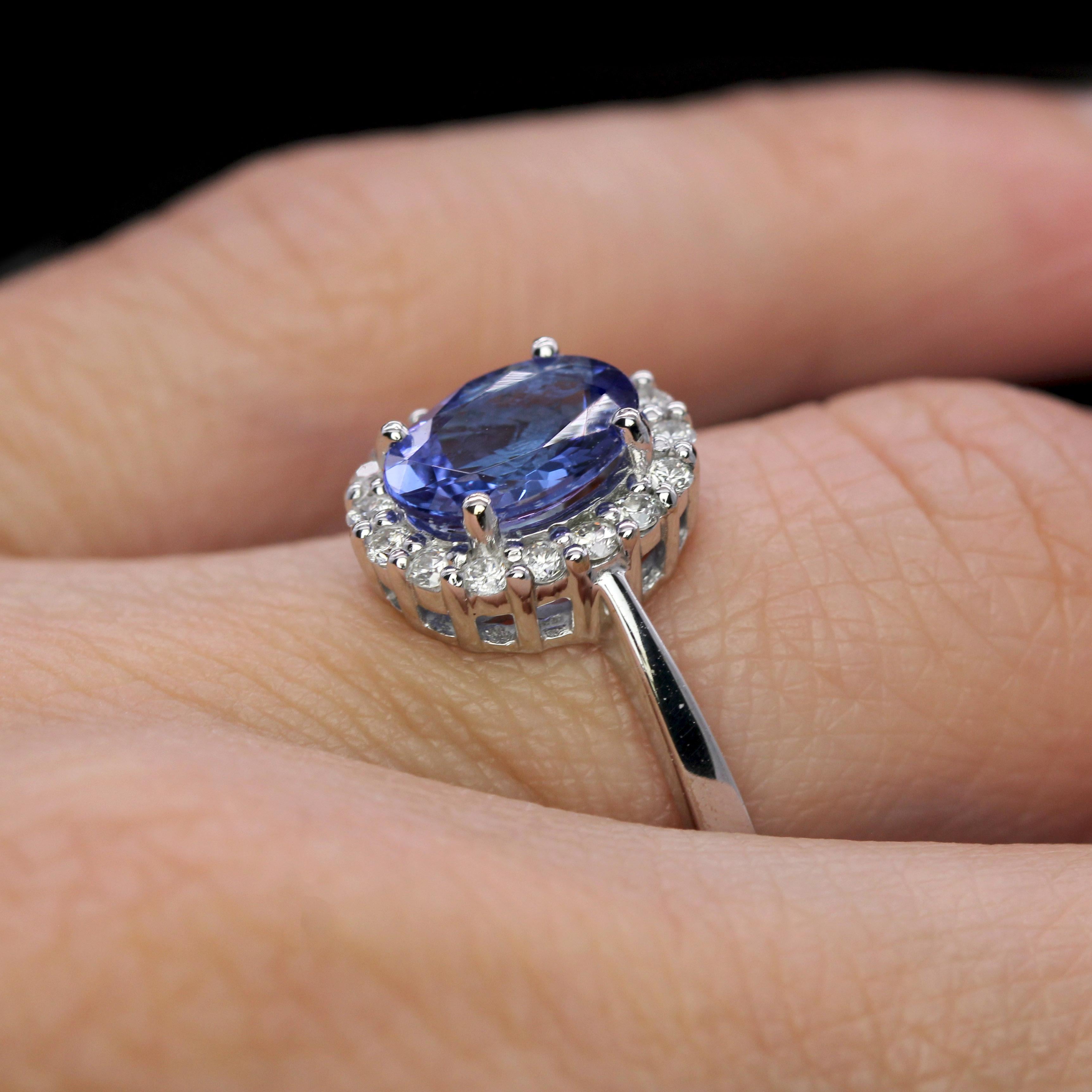 New Certified Tanzanite Diamonds 18 karat White Gold Daisy Ring For Sale 6