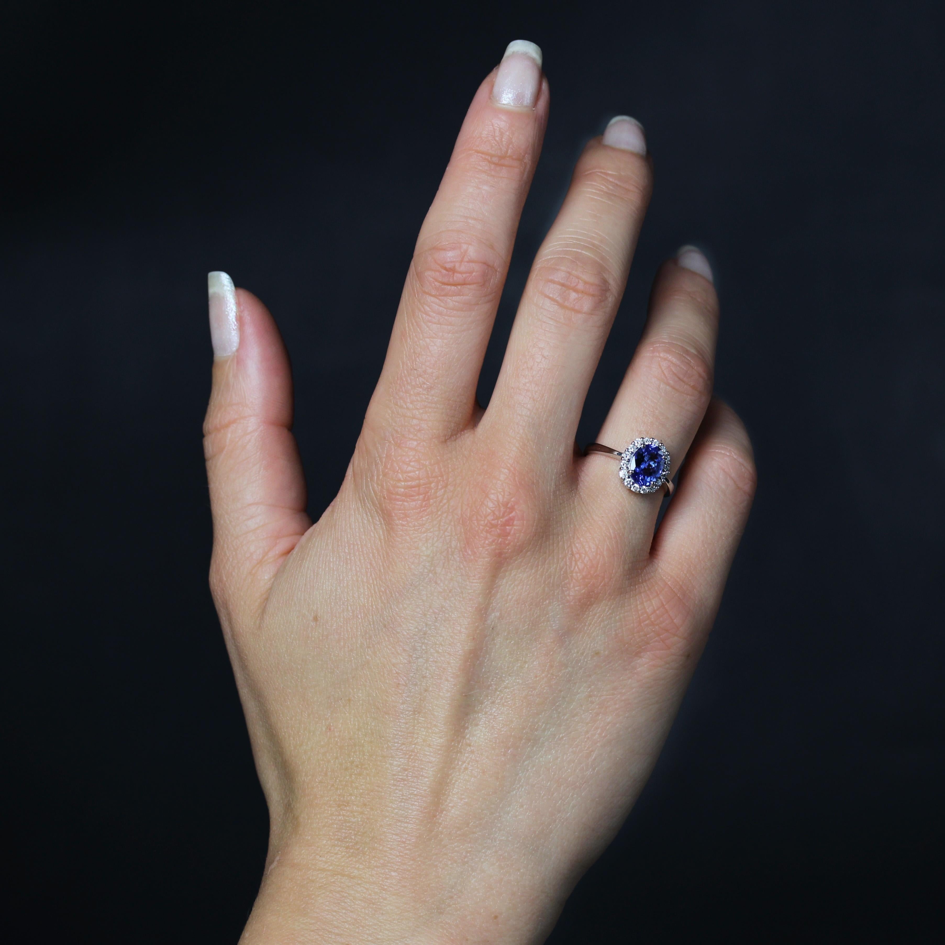 Oval Cut New Certified Tanzanite Diamonds 18 karat White Gold Daisy Ring For Sale