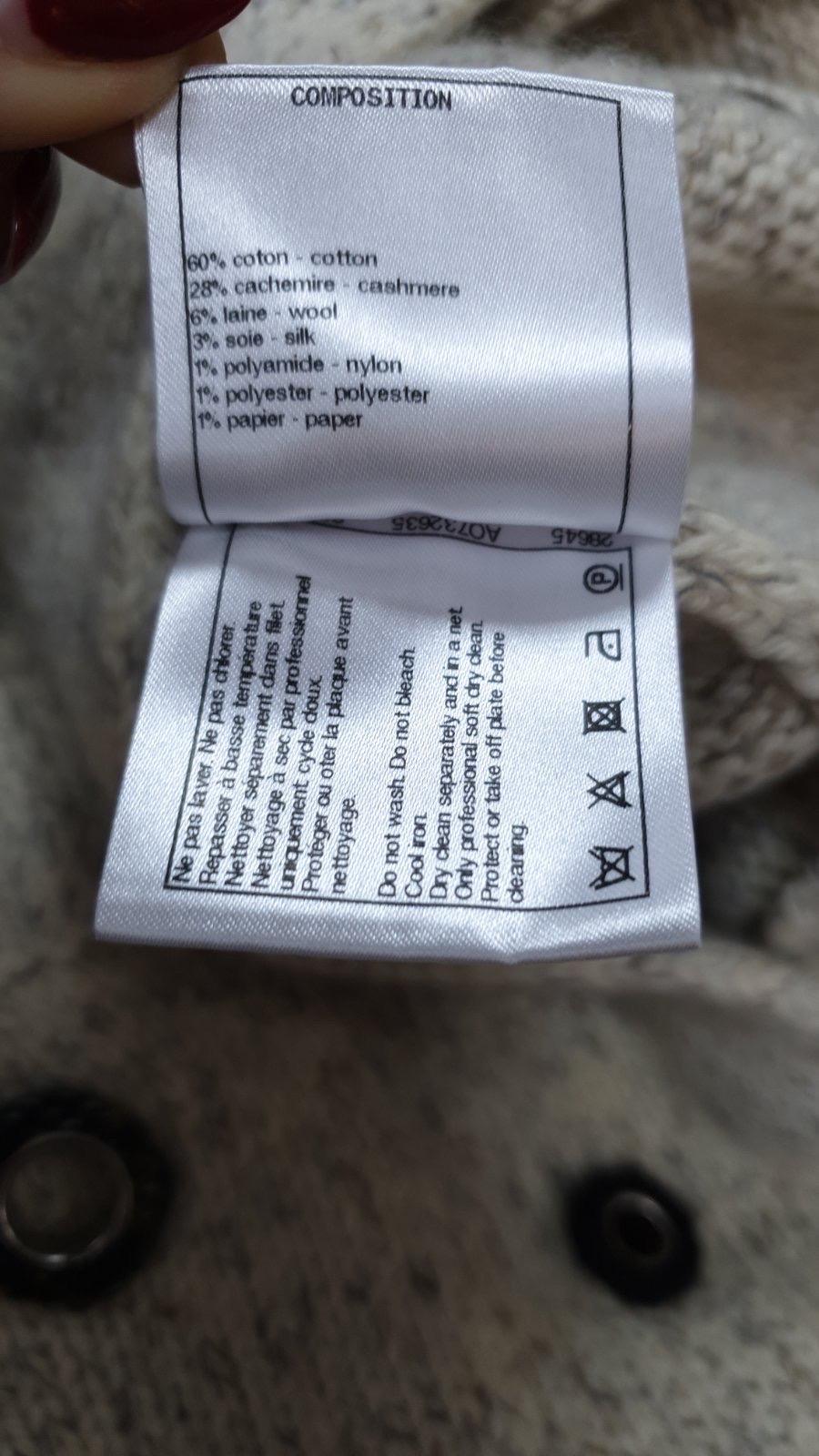 New Chanel  16A Cashmere CC Logo Buttons Coat  For Sale 1
