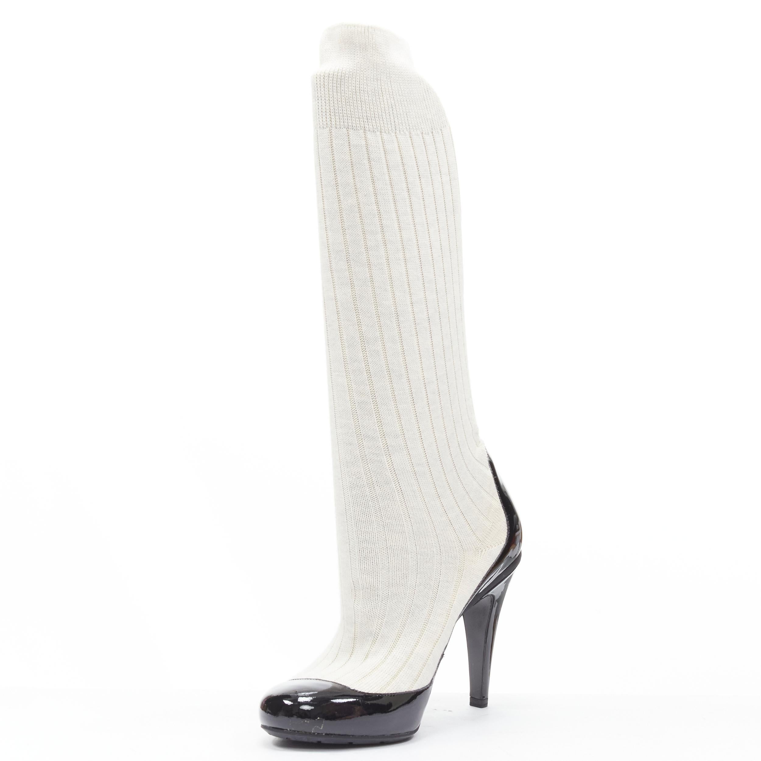 new CHANEL 2014 Runway beige ribbed sock black patent CC logo high heel EU37.5 In New Condition In Hong Kong, NT
