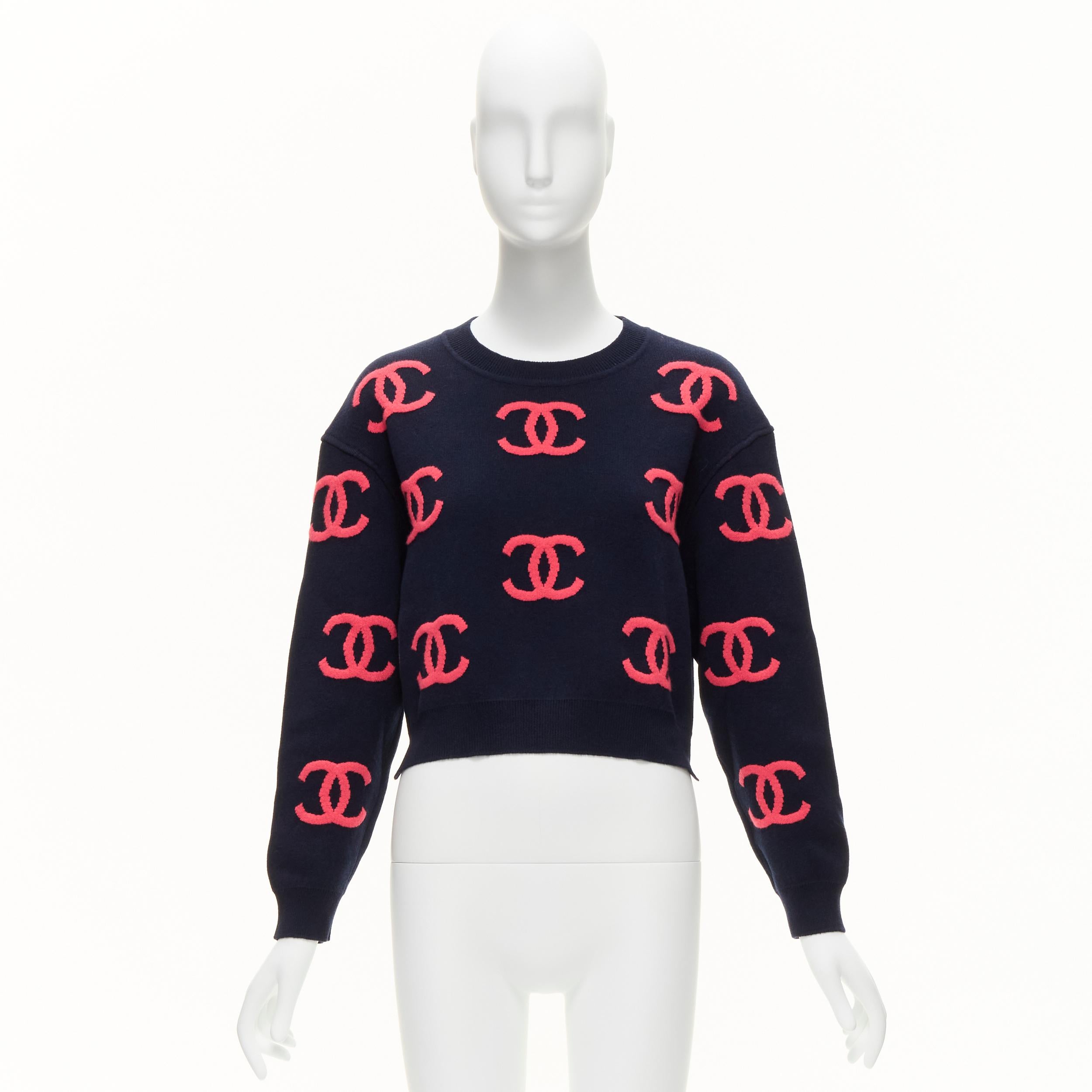 new CHANEL 21P pink navy CC logo intarsia cashmere blend cropped sweater FR38 M For Sale 6