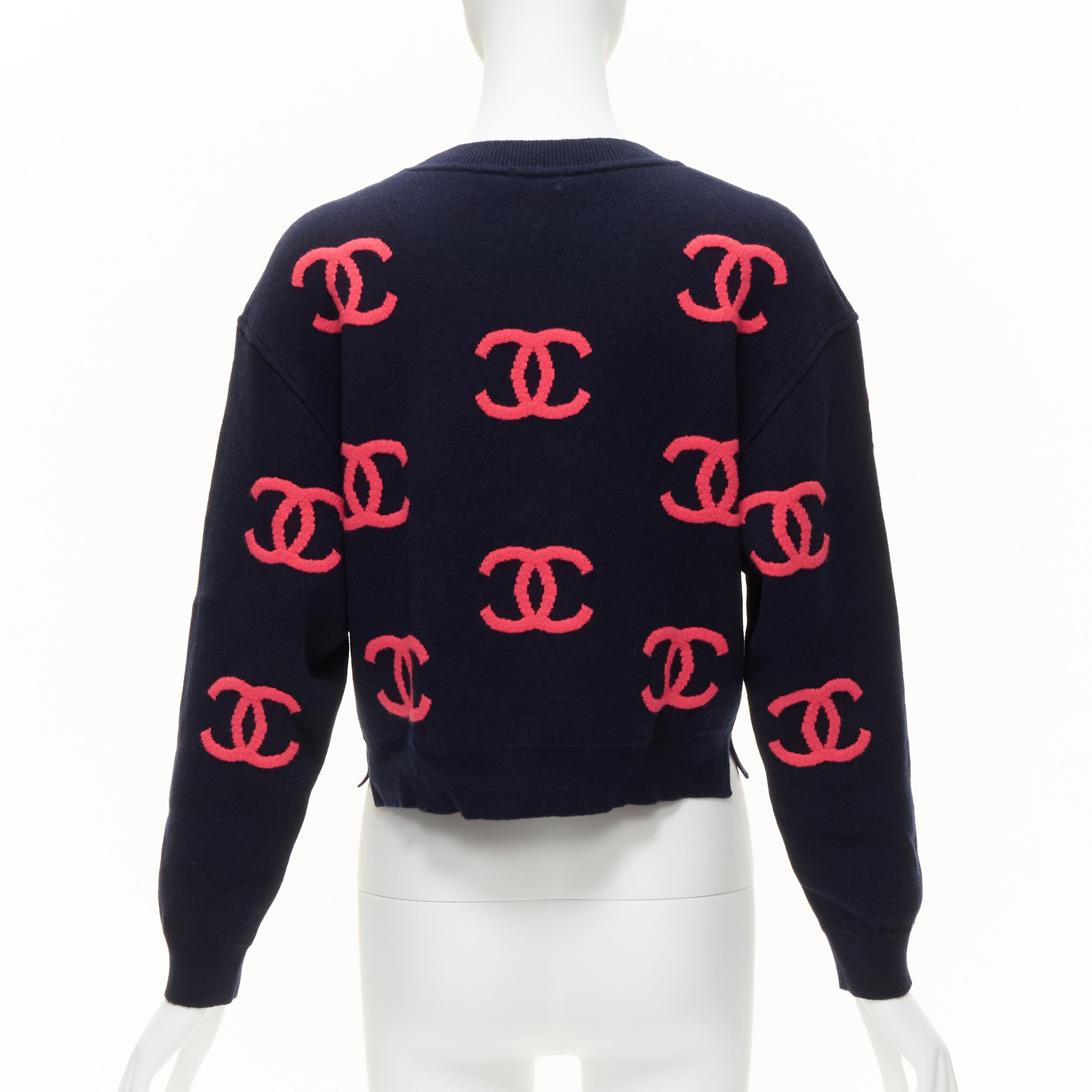 new CHANEL 21P pink navy CC logo intarsia cashmere blend cropped sweater FR38 M For Sale 1