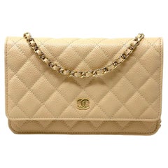 NEU Chanel Beige Klassische gesteppte Kaviar Leder Brieftasche auf einer Kette Crossbody Bag