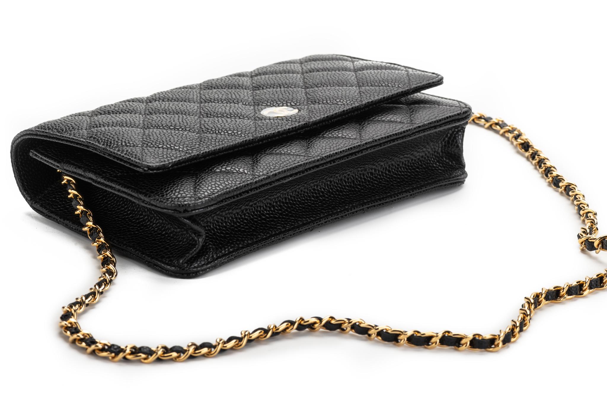 Women's New Chanel Black Caviar Gold Cross Body Chain Bag