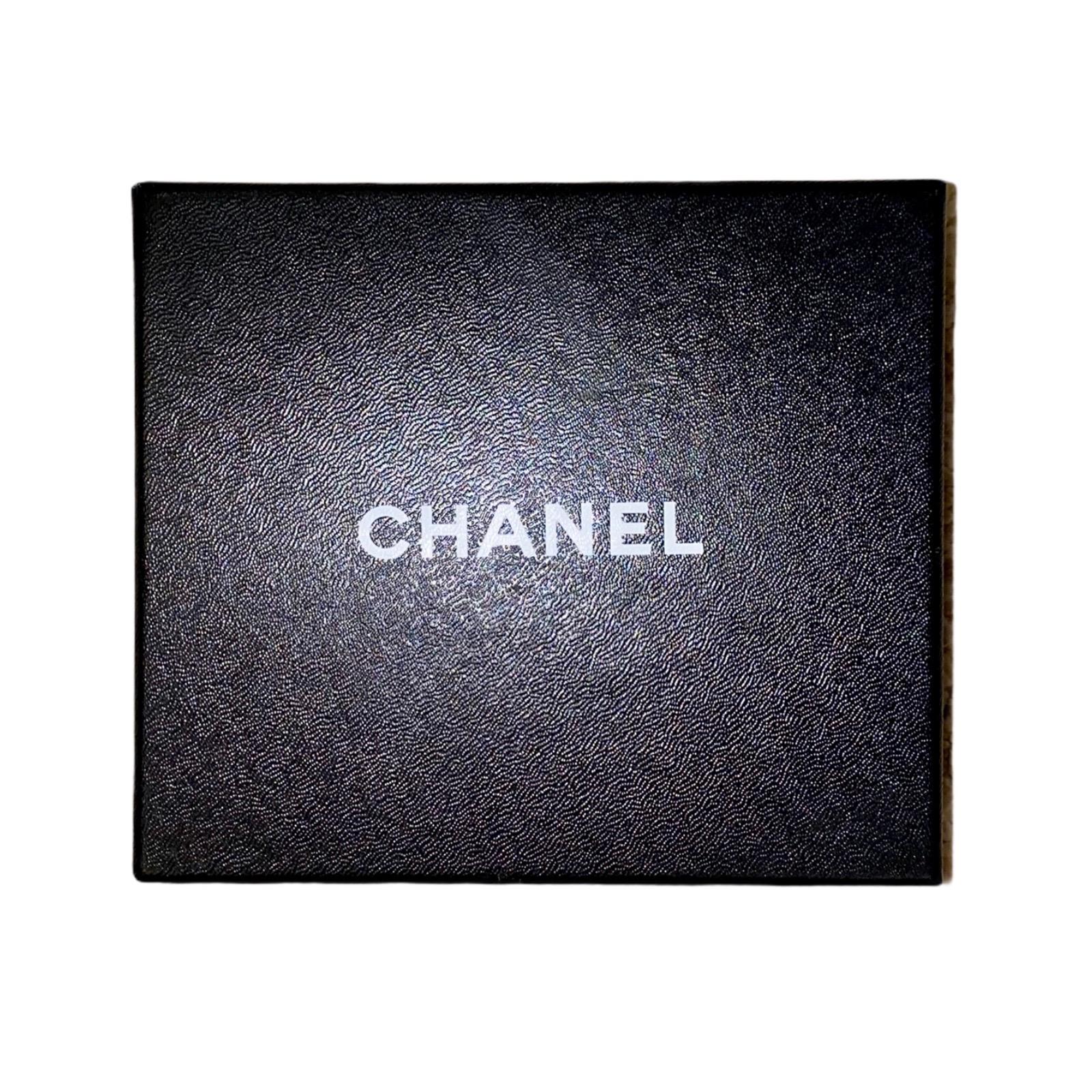 NEW Chanel Black CC Logo Flap Wallet - Full Set with Box & Card For Sale 4