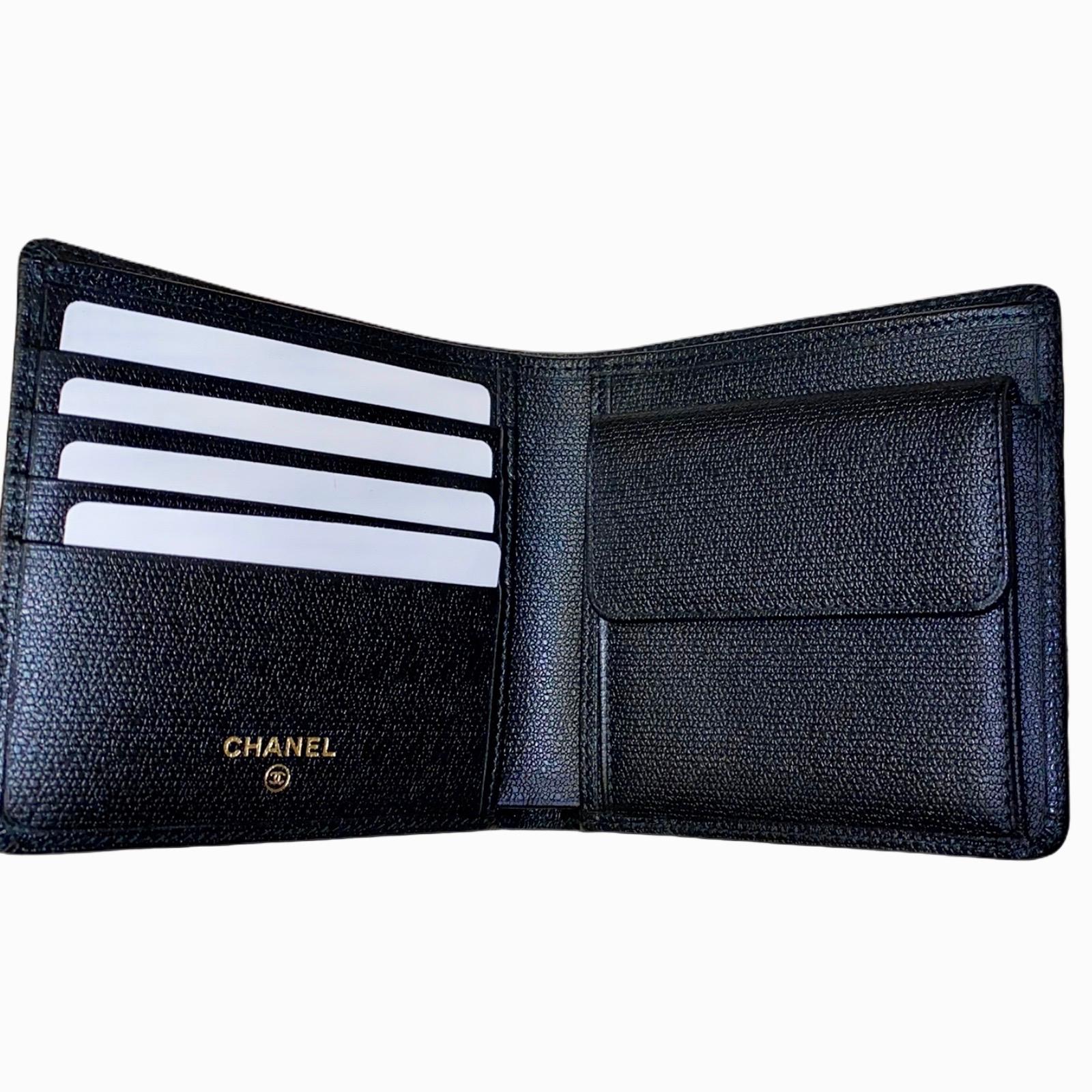 Women's or Men's NEW Chanel Black CC Logo Flap Wallet - Full Set with Box & Card For Sale