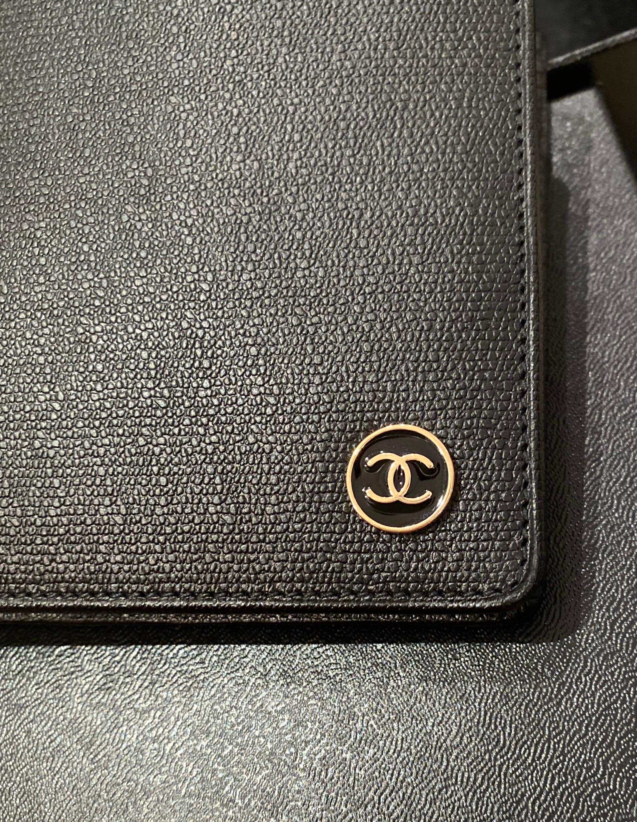 NEW Chanel Black CC Logo Flap Wallet - Full Set with Box & Card For Sale 1