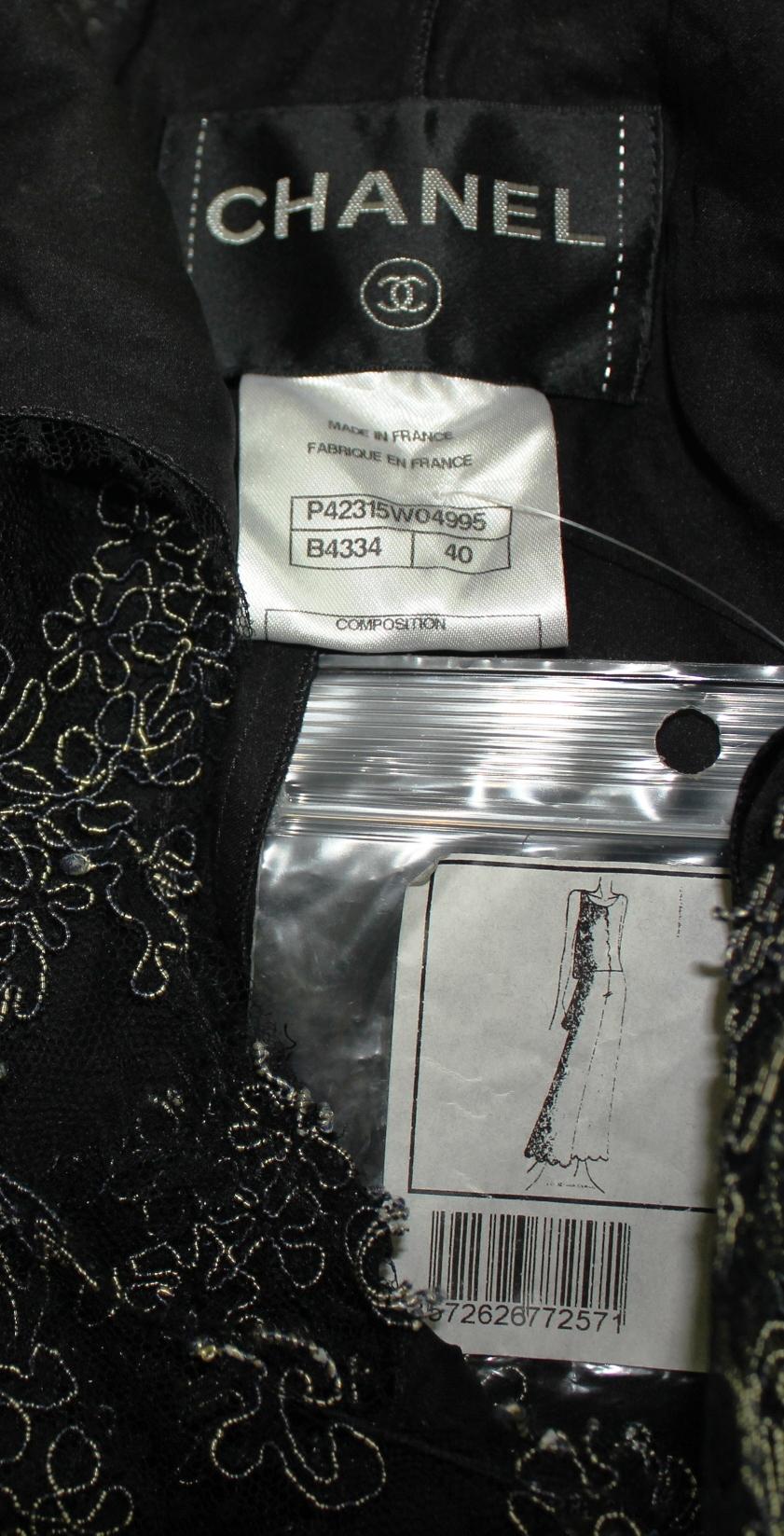 Combinaison de soirée Chanel noire brodée de dentelle, taille totale 40 Pour femmes en vente