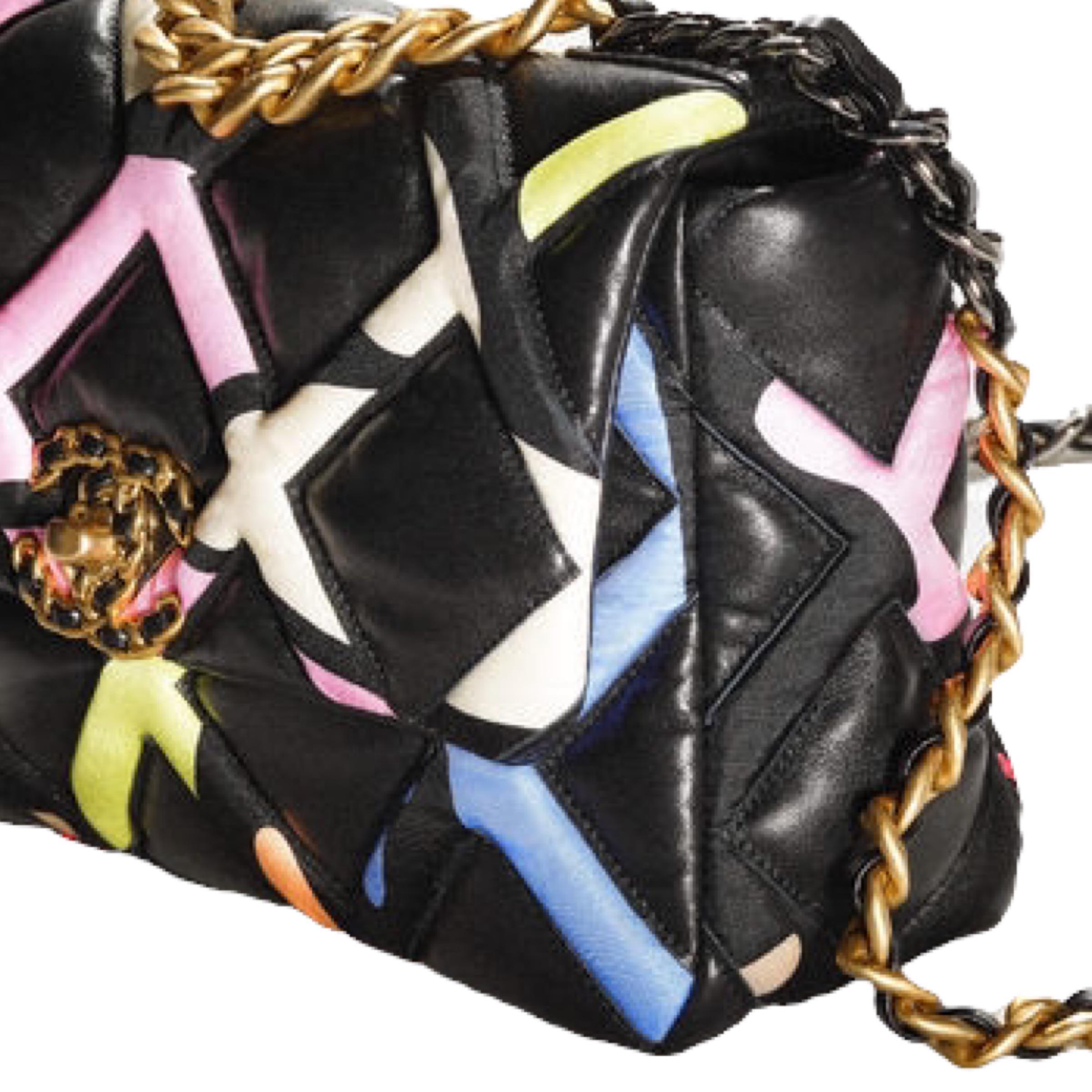 NEW Chanel Black Multicolor Small 22S Lambskin Chanel 19 Flap Crossbody Bag For Sale 6