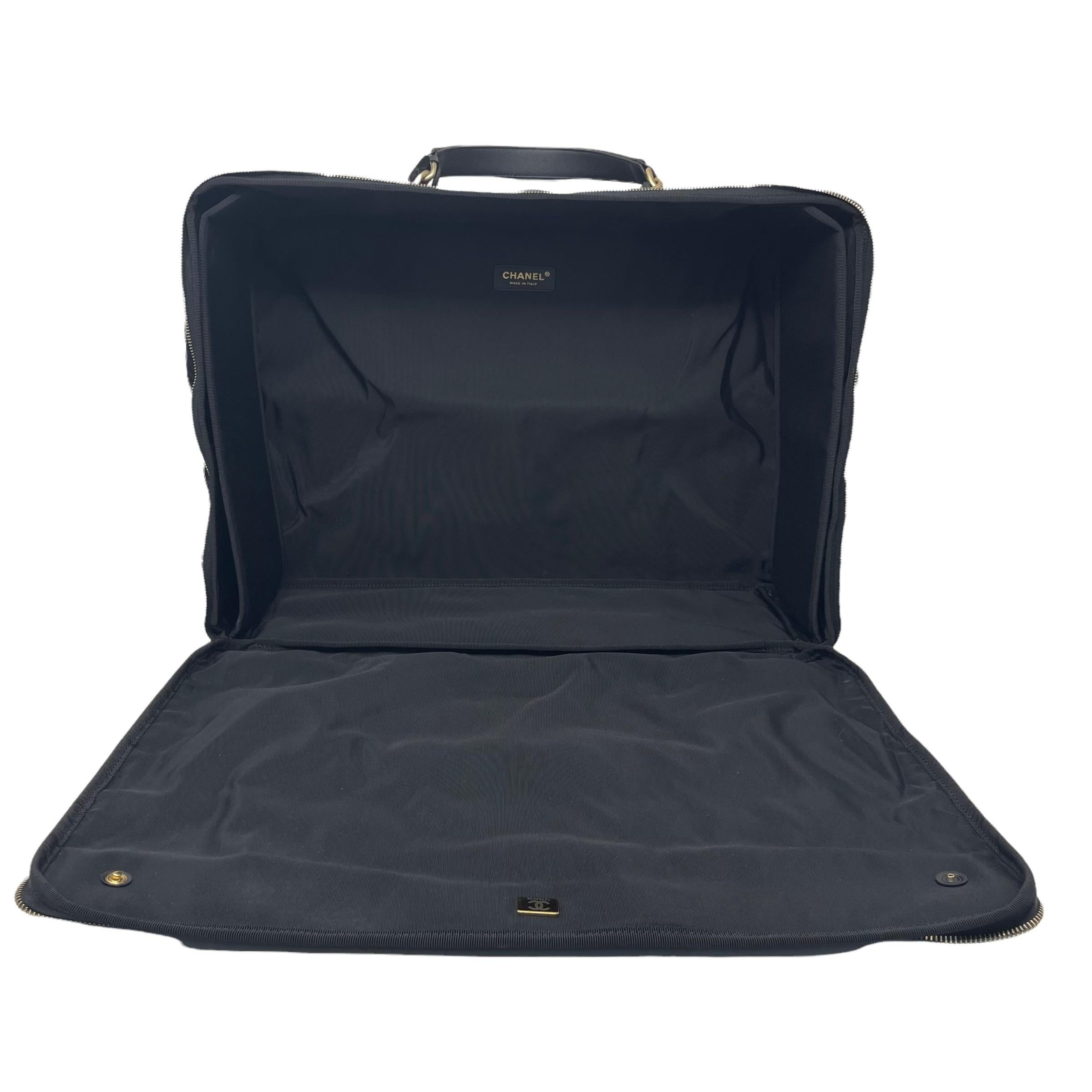 NEW Chanel Black Nylon Large Travel Bag Gold-Tone Hardware Tote Duffle Bag 2022 For Sale 6