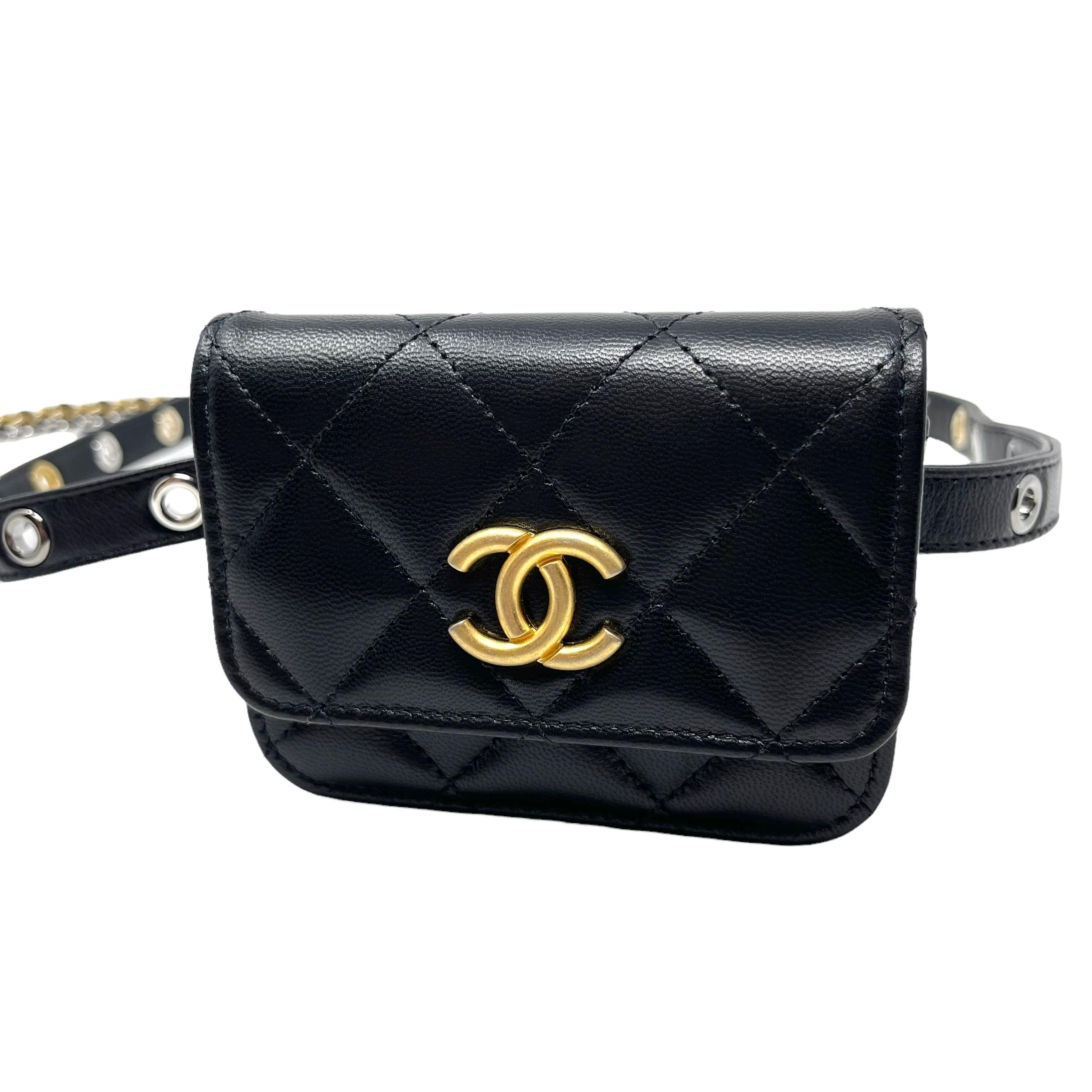 New Chanel Black Quilted Leather Waist Bag Belt Bag

Authenticity Guaranteed

DETAILS
Brand: Chanel
Gender: Women
Category: Waist bag
Condition: Brand new
Color: Black
Material: Leather
Gold CC logo
Gold-tone hardware
Snap button closure
Removable