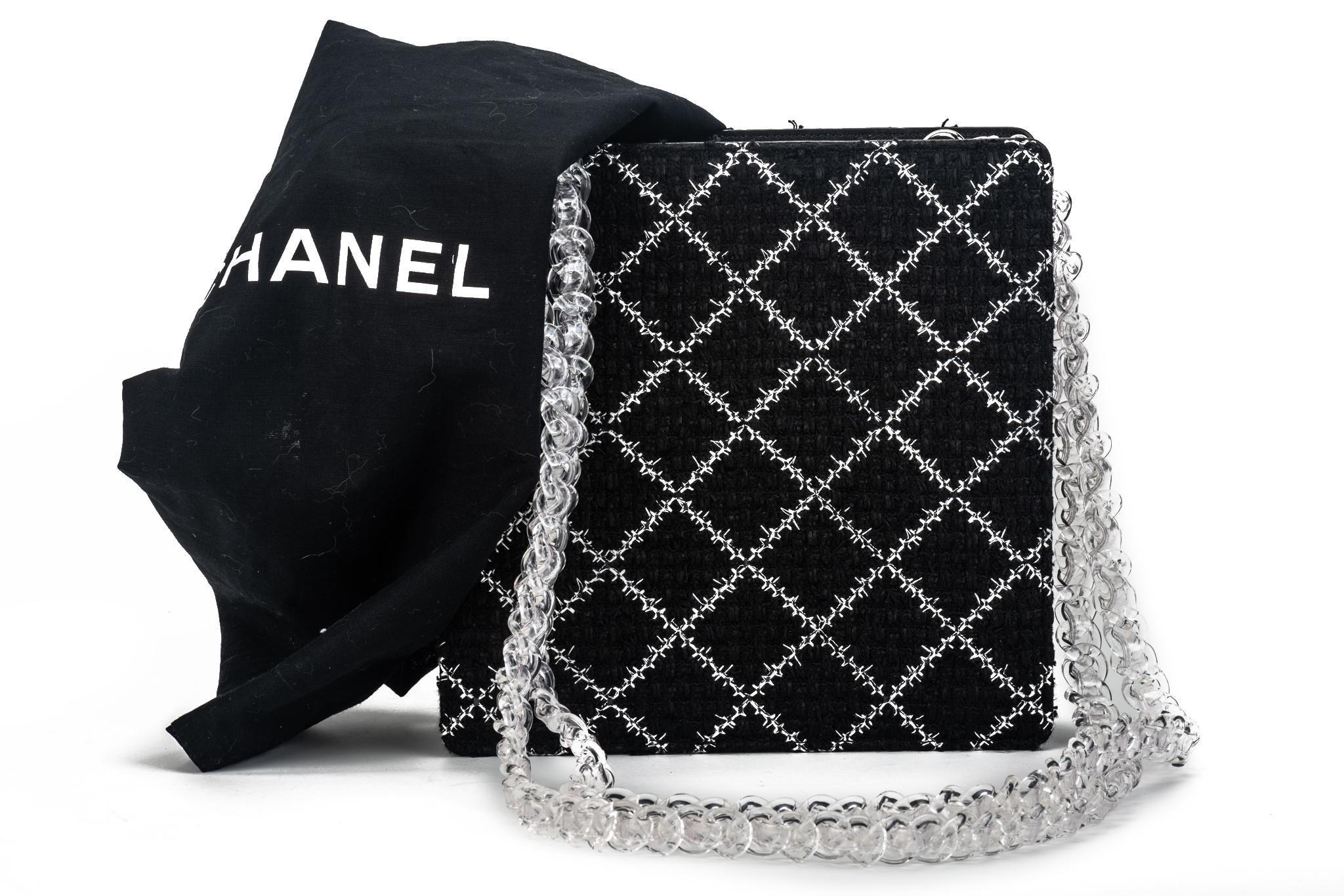 Chanel brand new rare and collectible shoulder bag with lucite straps. Collection 2017. Shoulder drop 18