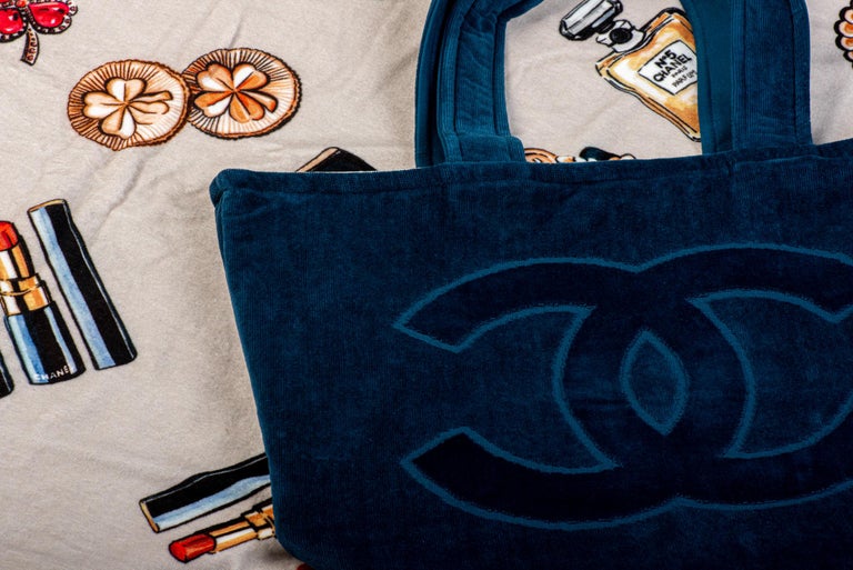 New Chanel Blue Beach Bag Towel Set Iconic Design For Sale at 1stDibs