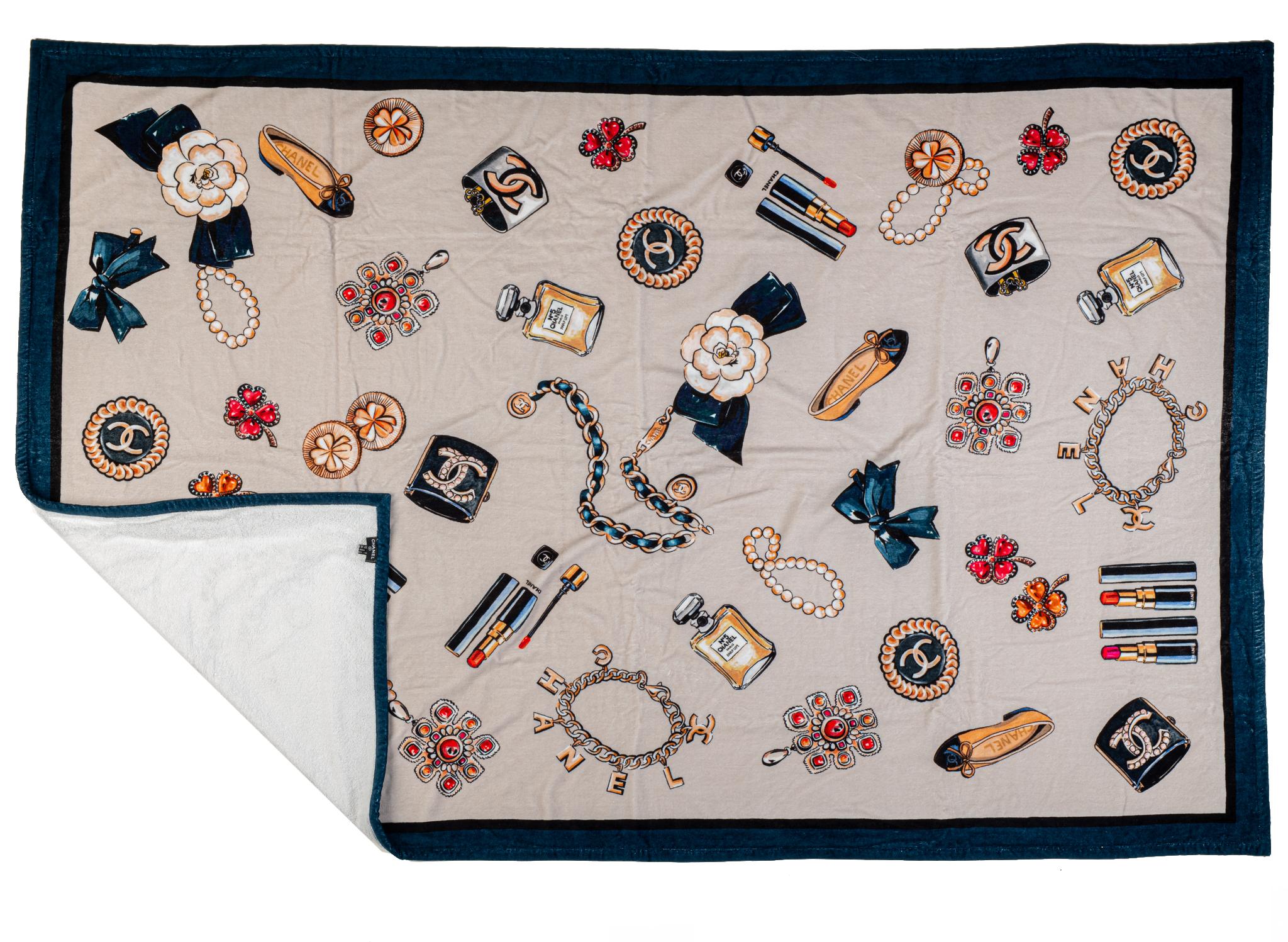 Women's or Men's New Chanel Blue Beach Bag Towel Set Iconic Design
