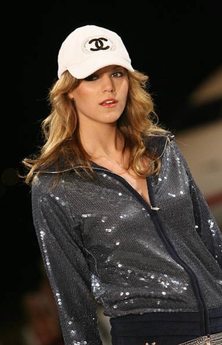 UNWORN Chanel Blau Terry Pailletten Terrycloth Jacke Blazer - Main Image