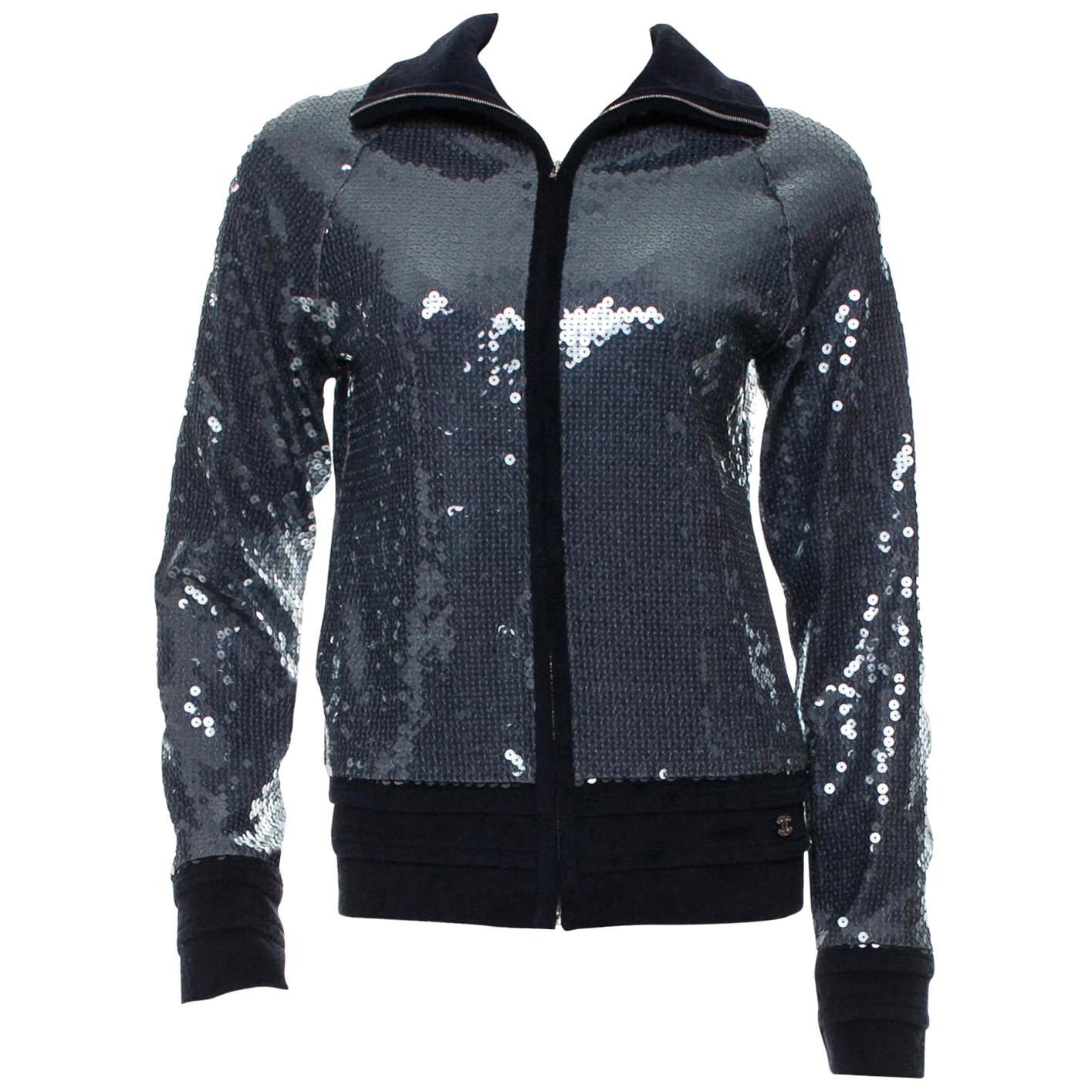 Blouson blazer en tissu éponge à paillettes en éponge bleue Chanel, Neuf en vente