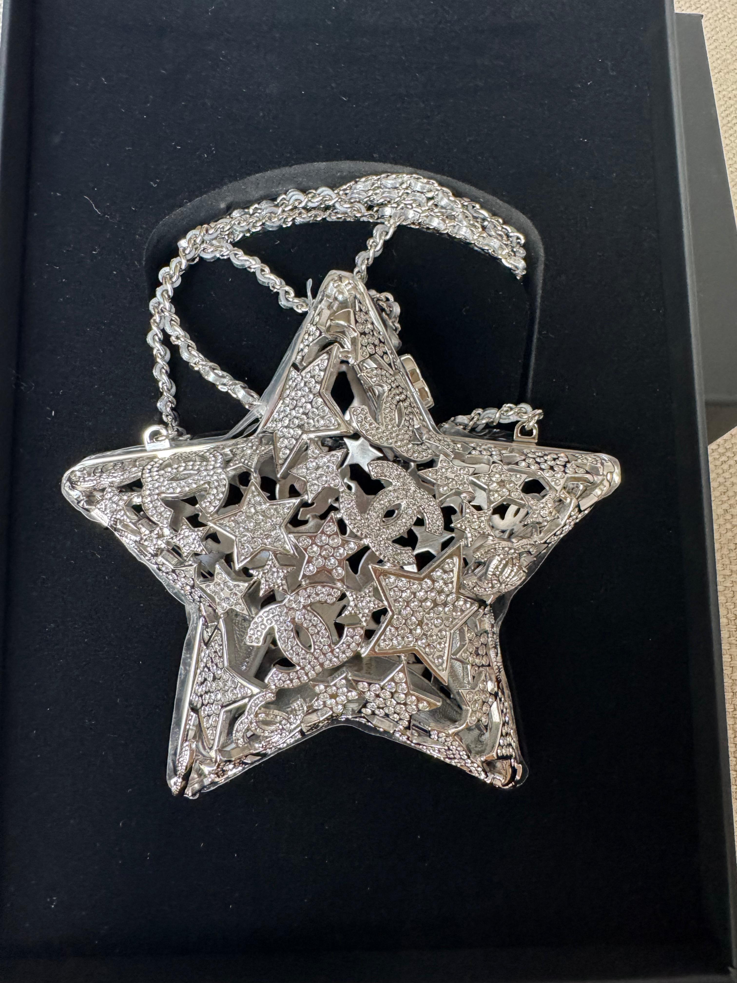 NEW CHANEL Chanel 25A Metier's d'Art Star Minaudiere Strass Crystals Clutch Bag For Sale 6