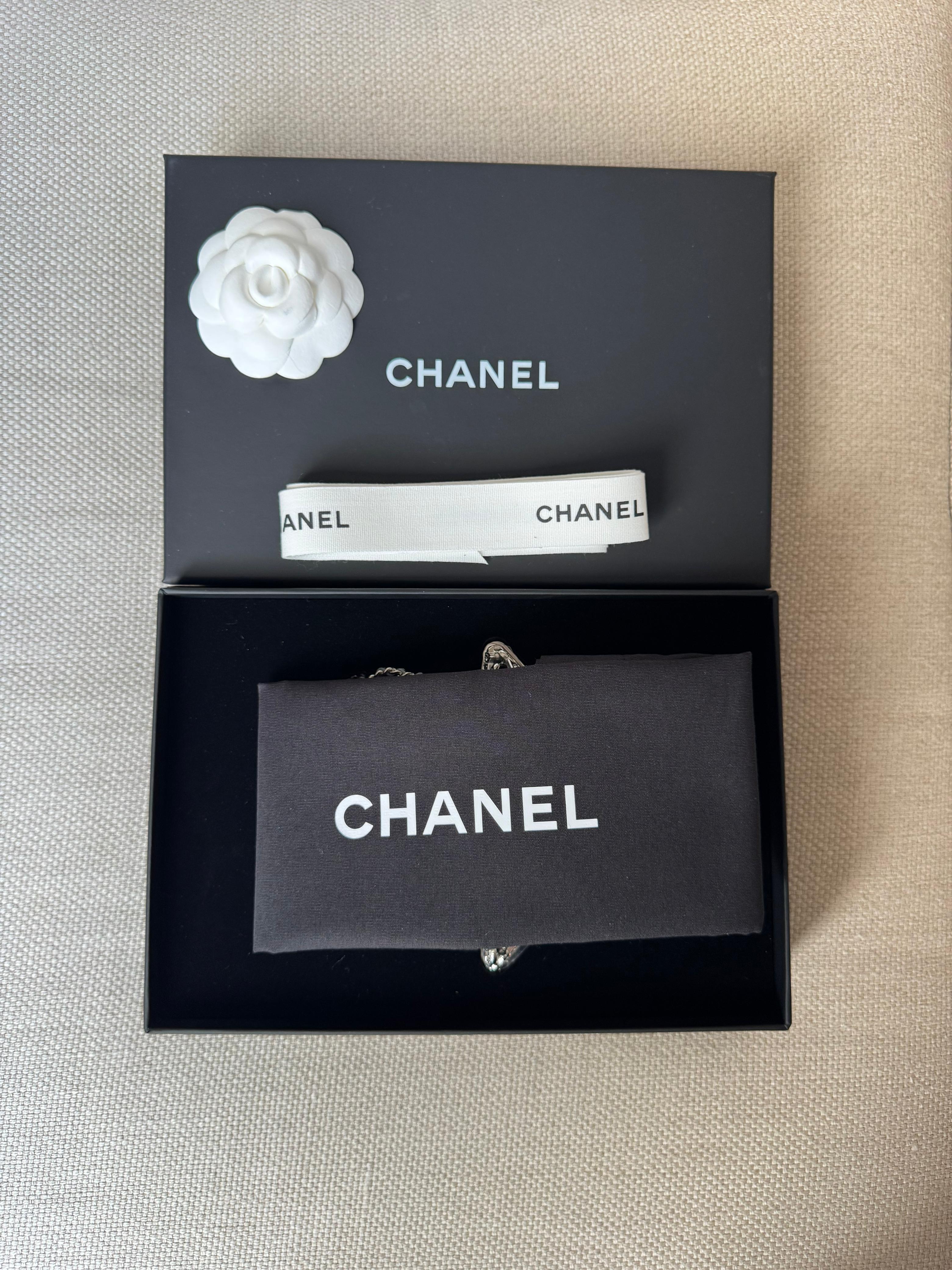NEW CHANEL Chanel 25A Metier's d'Art Star Minaudiere Strass Crystals Clutch Bag For Sale 7