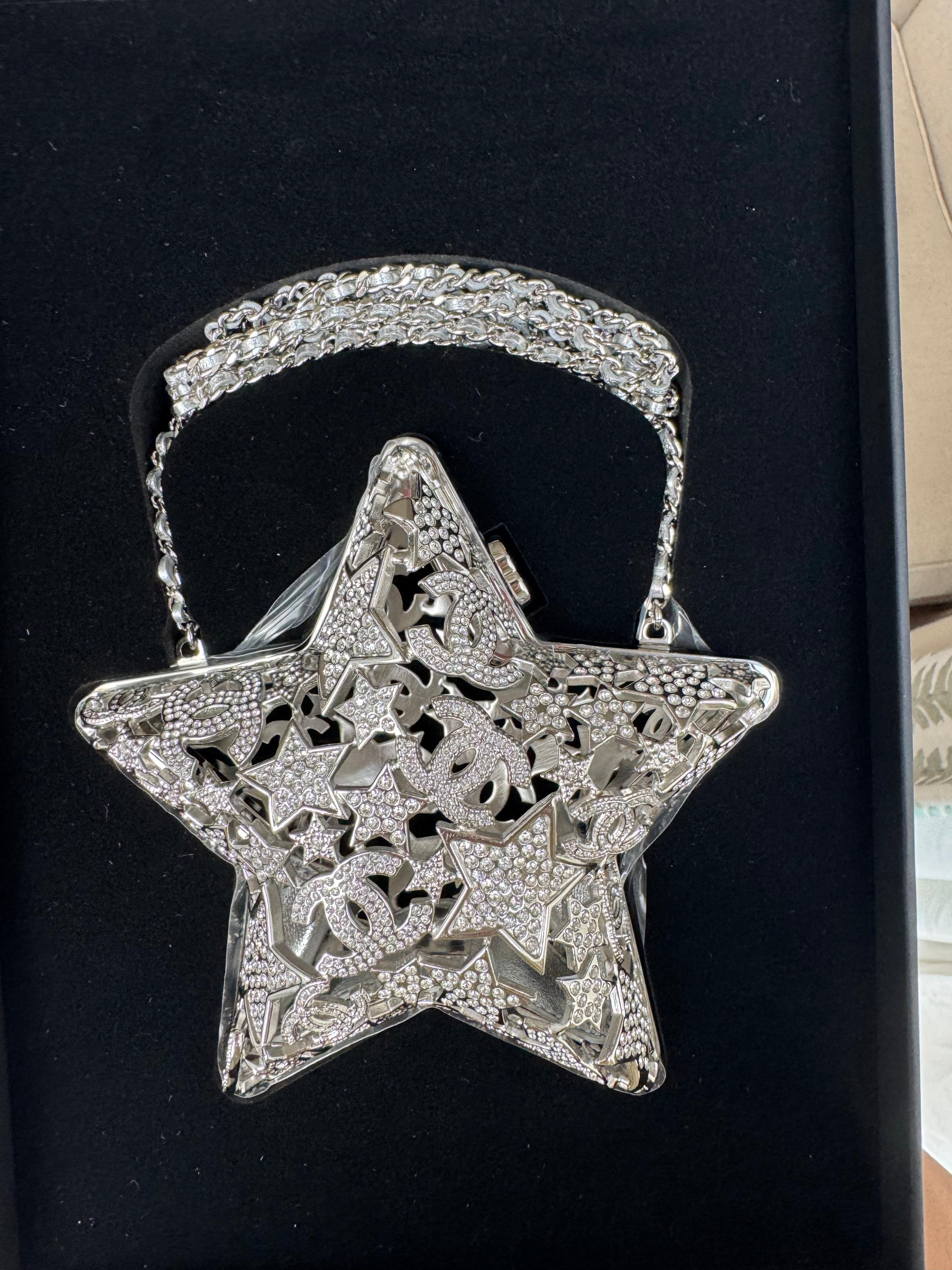 Women's or Men's NEW CHANEL Chanel 25A Metier's d'Art Star Minaudiere Strass Crystals Clutch Bag For Sale