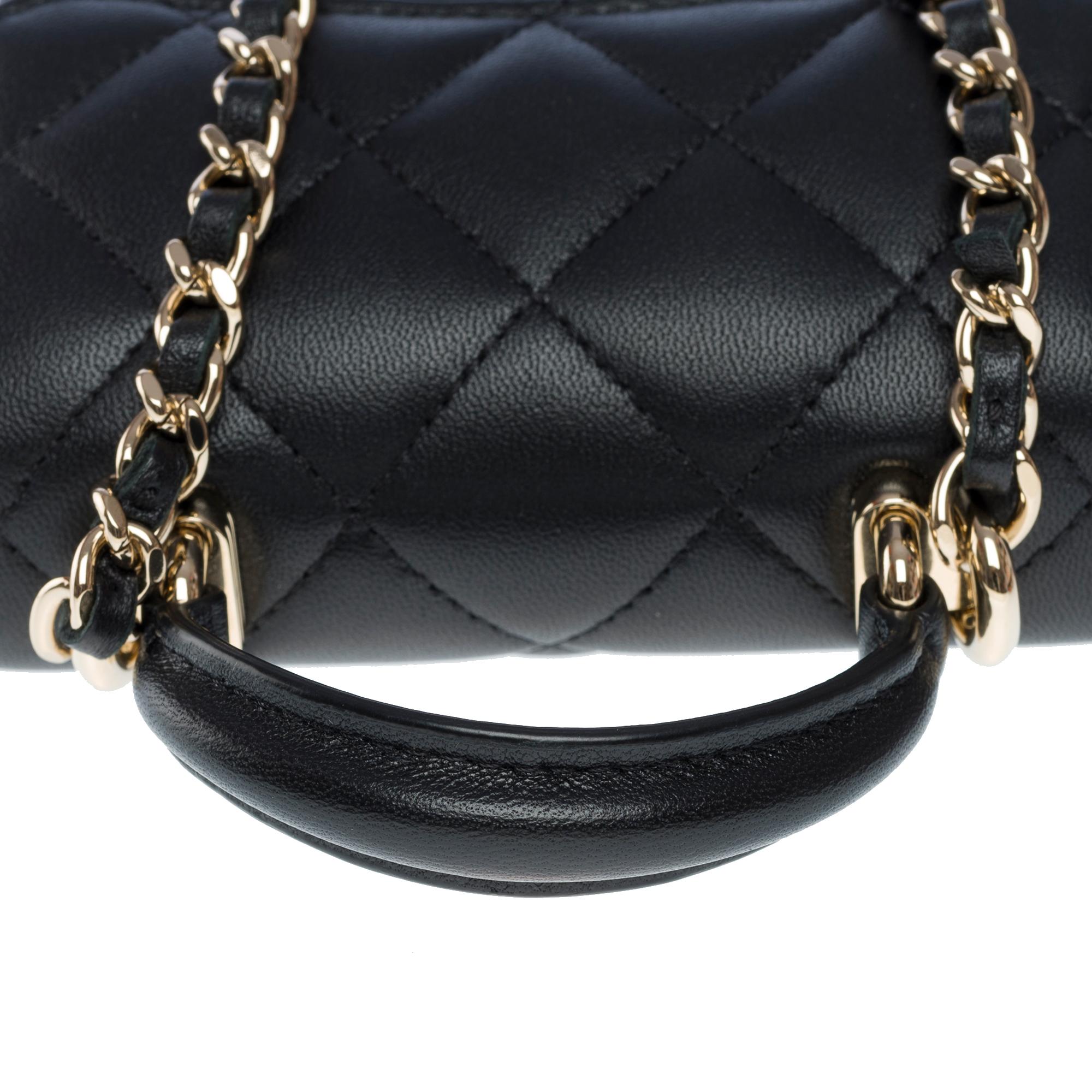 New Chanel Clutch shoulder flap bag in black quilted leather, CHW 6