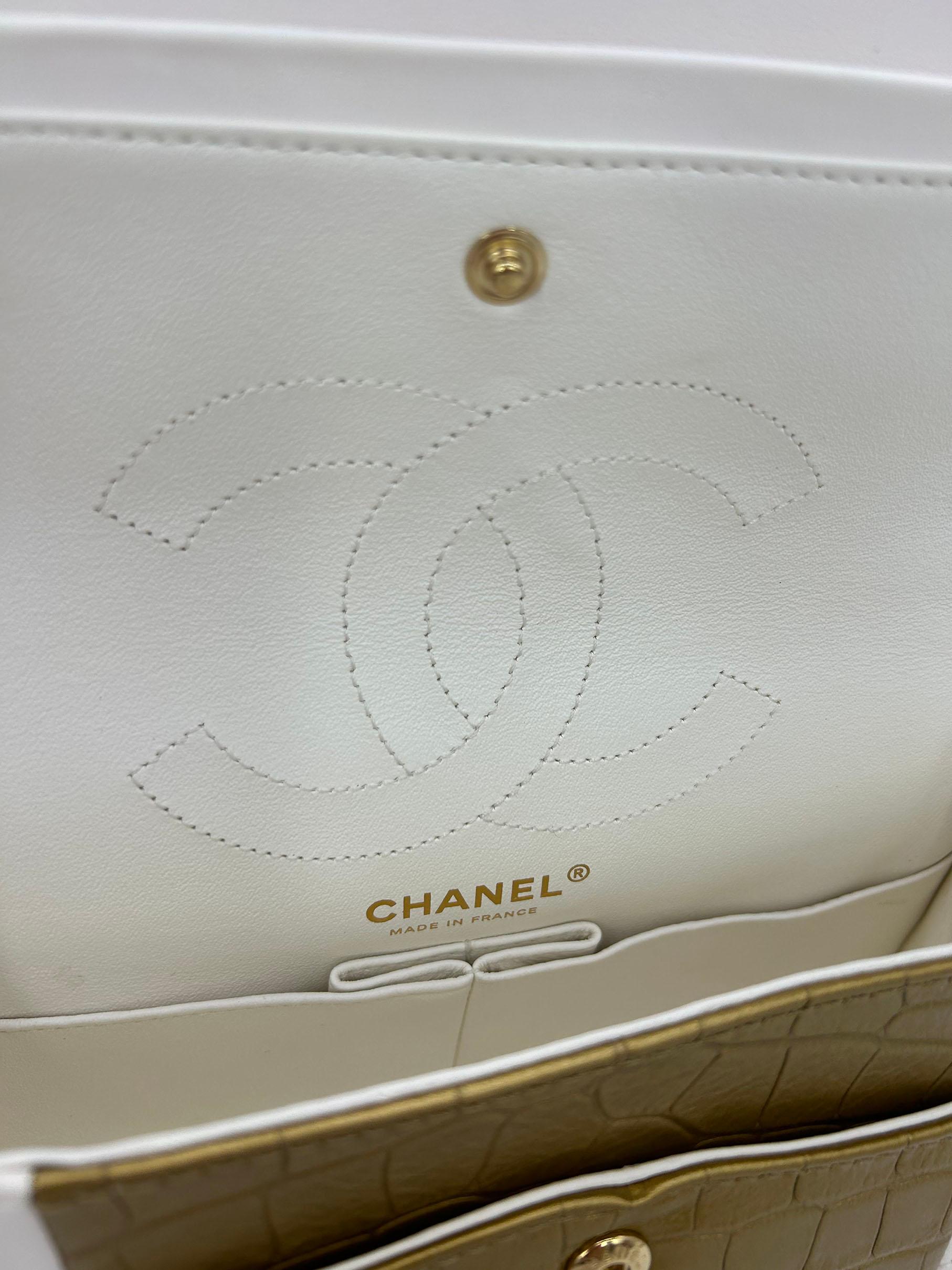 NEW Chanel Cream Leather Gold Alligator Double Flap Classic 2.55 Reissue NWT For Sale 6