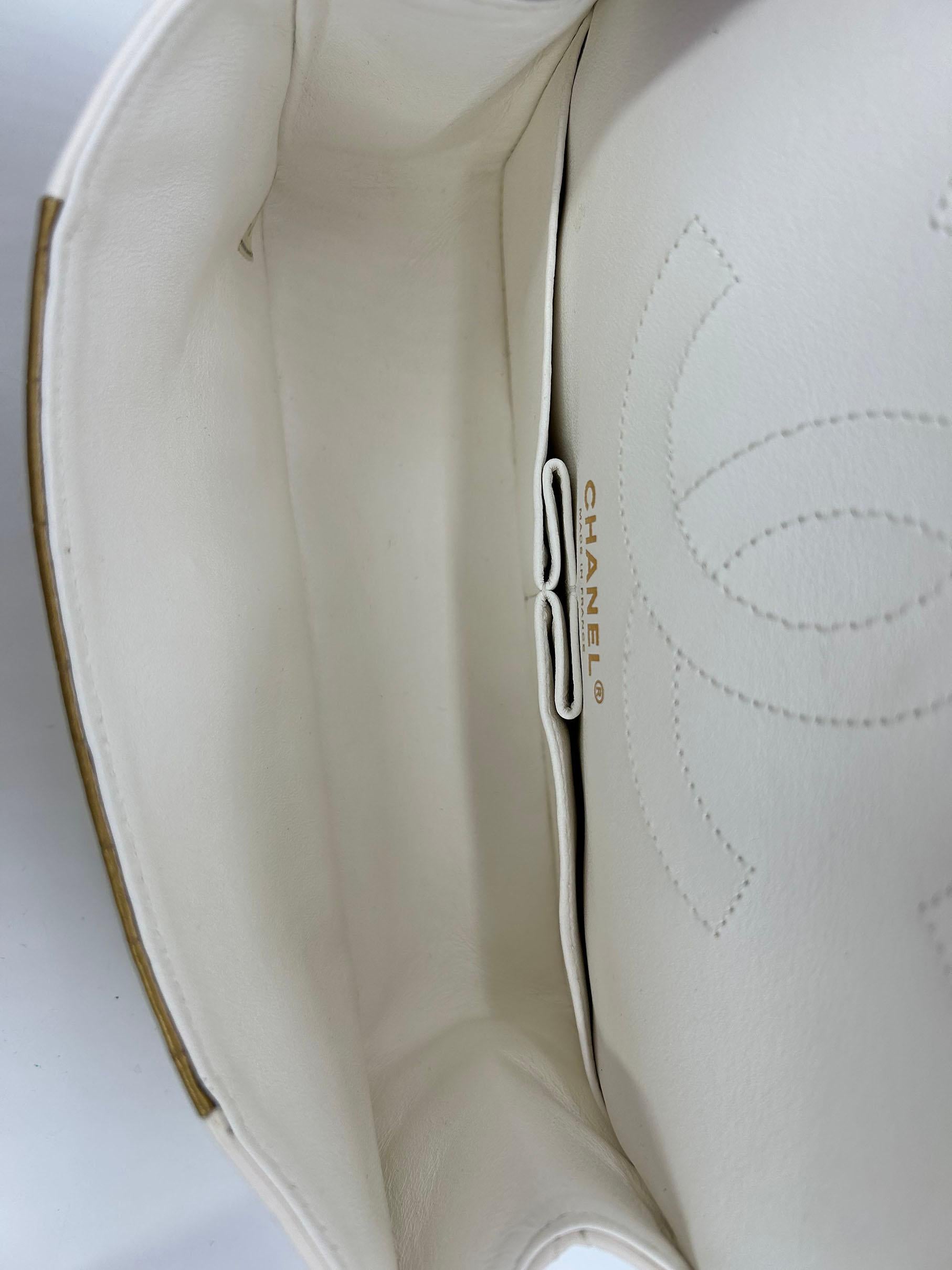 NEW Chanel Cream Leather Gold Alligator Double Flap Classic 2.55 Reissue NWT For Sale 9
