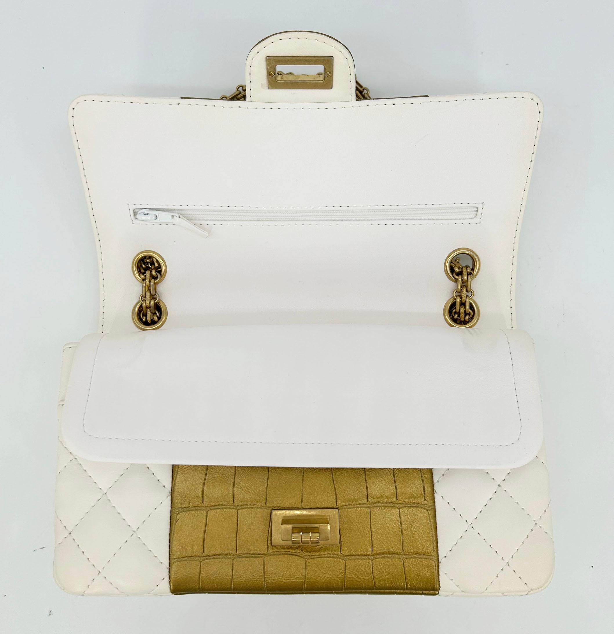 NEW Chanel Cream Leather Gold Alligator Double Flap Classic 2.55 Reissue NWT For Sale 4