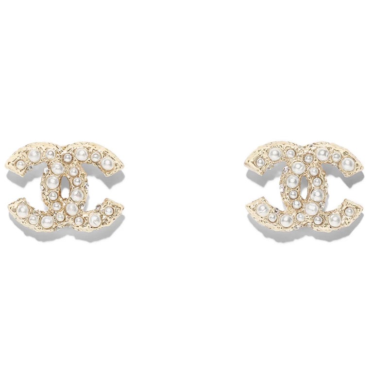 NEW Chanel Crystal CC Gold Transparent Resin Crystal CC Logo Gold Stud  Earrings For Sale at 1stDibs