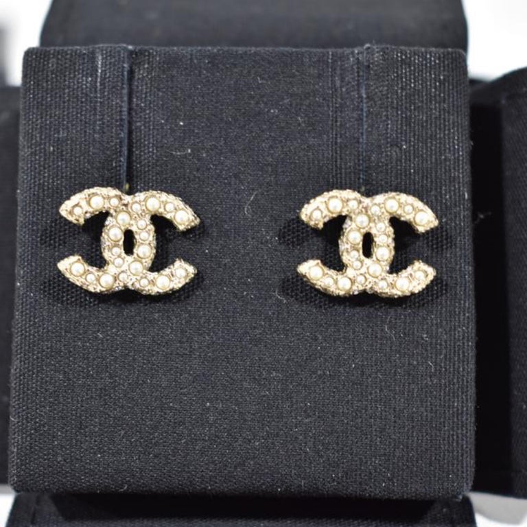 CHANEL Crystal CC Anchor Earrings Gold Black Grey 475643