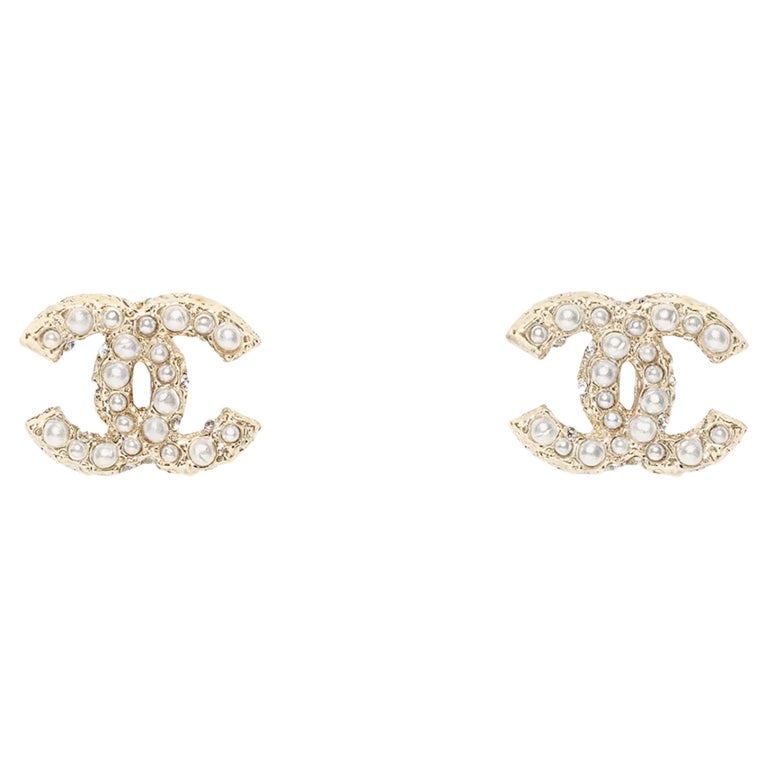 NEW Chanel Crystal CC Gold Transparent Resin Crystal CC Logo Gold Stud  Earrings For Sale at 1stDibs